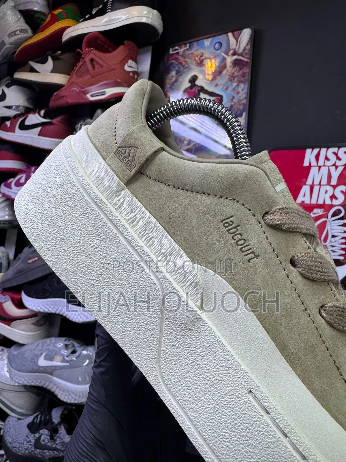 Adidas Labcourt.
Sizes : _40 41 42 43 44 45