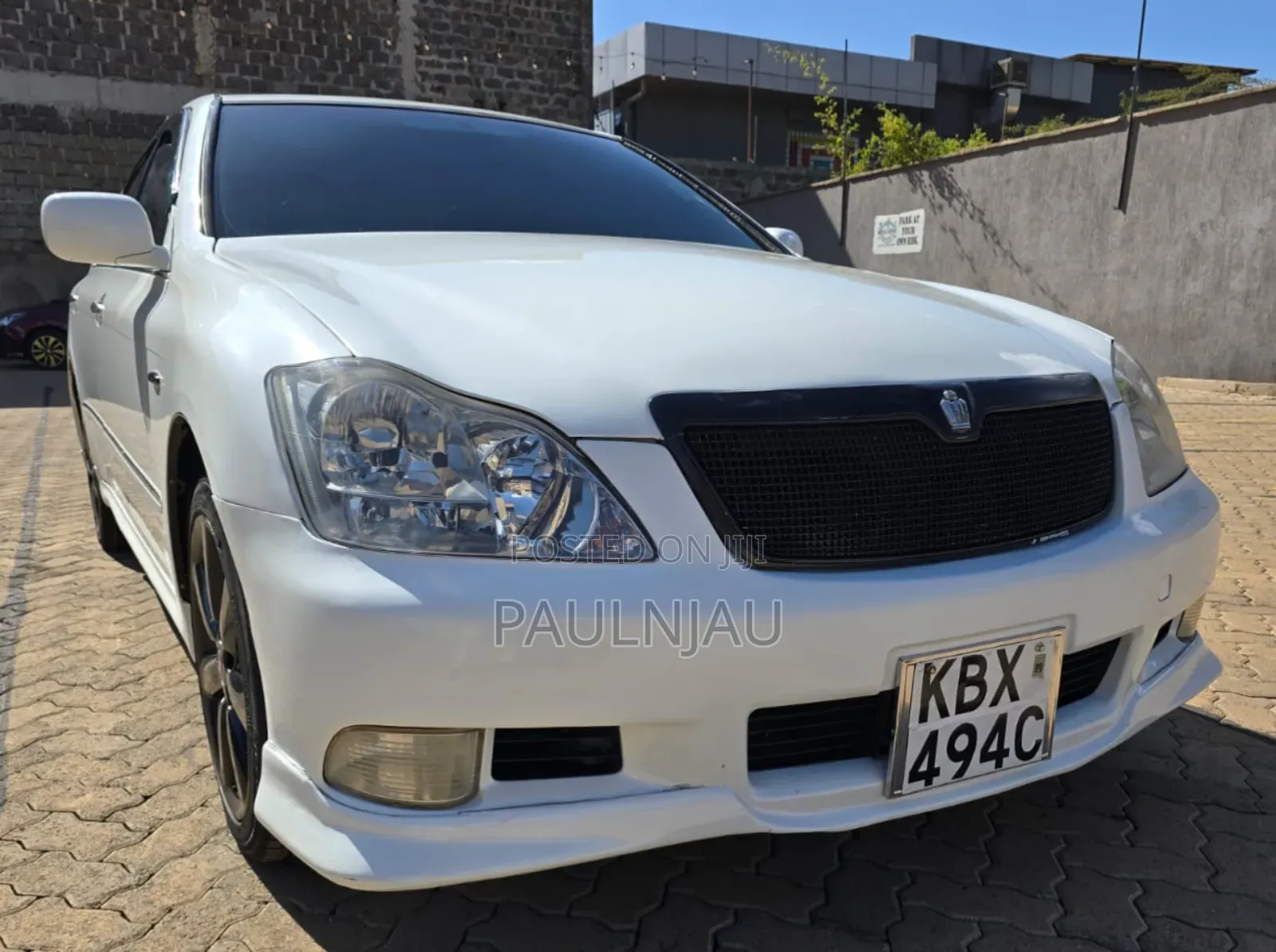 Toyota Crown 2006 White
