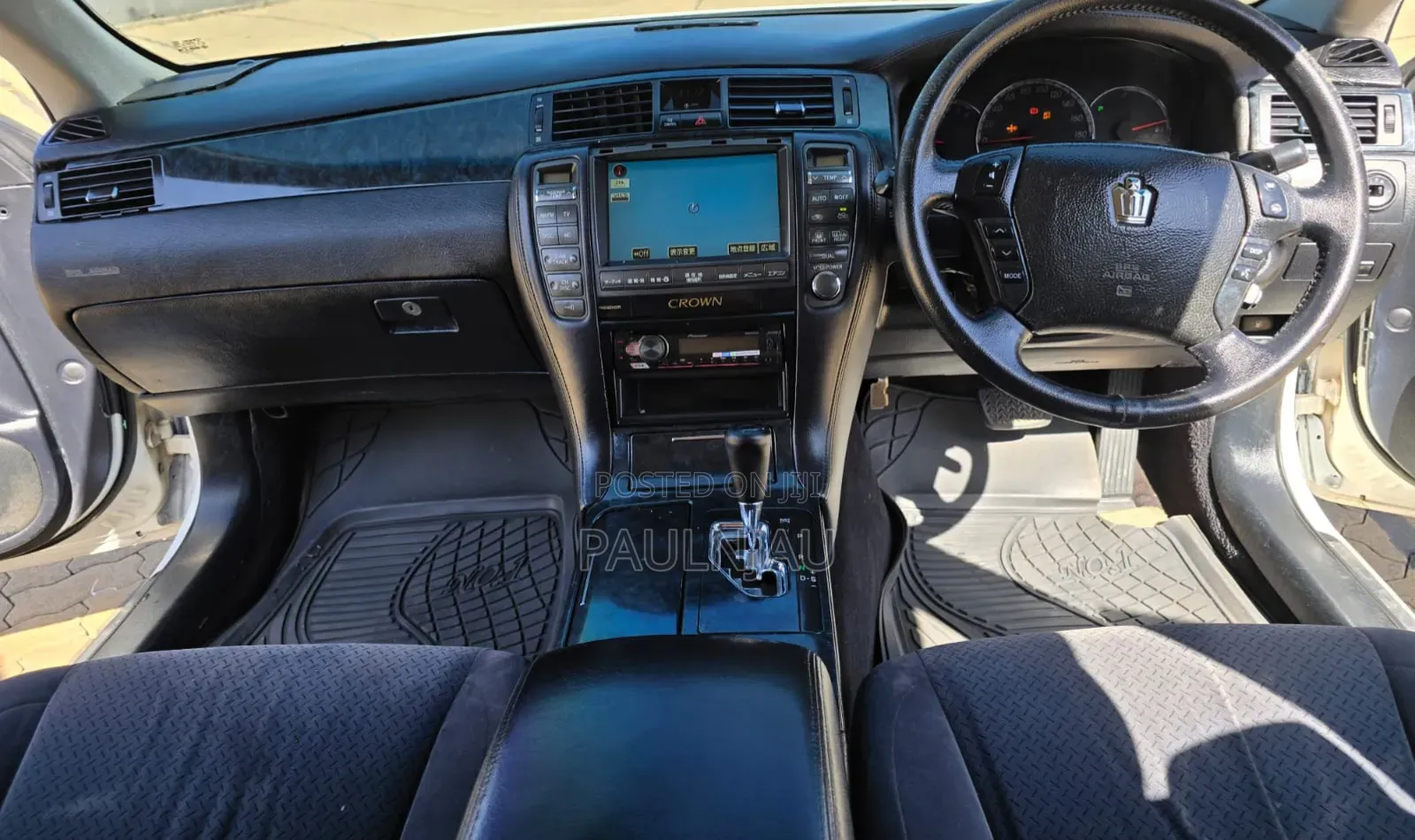 Toyota Crown 2006 White