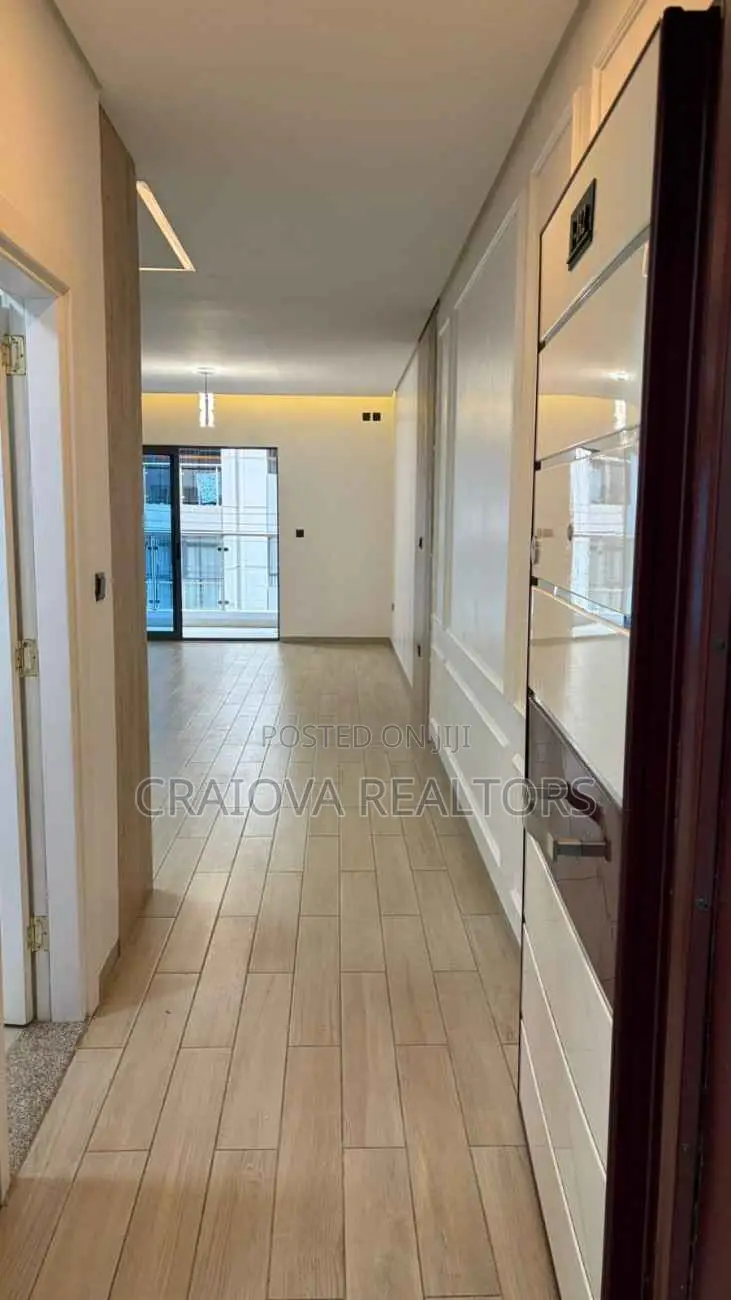 2bdrm Apartment in Valley Arcade for rent
