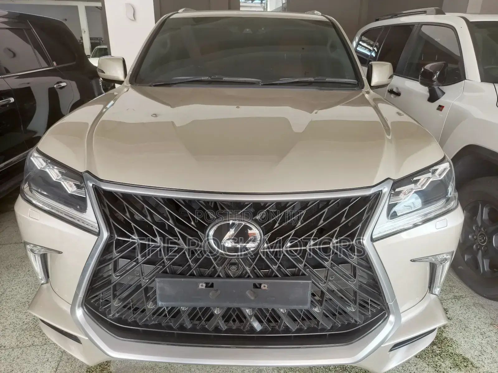 Lexus LX 2018 Beige