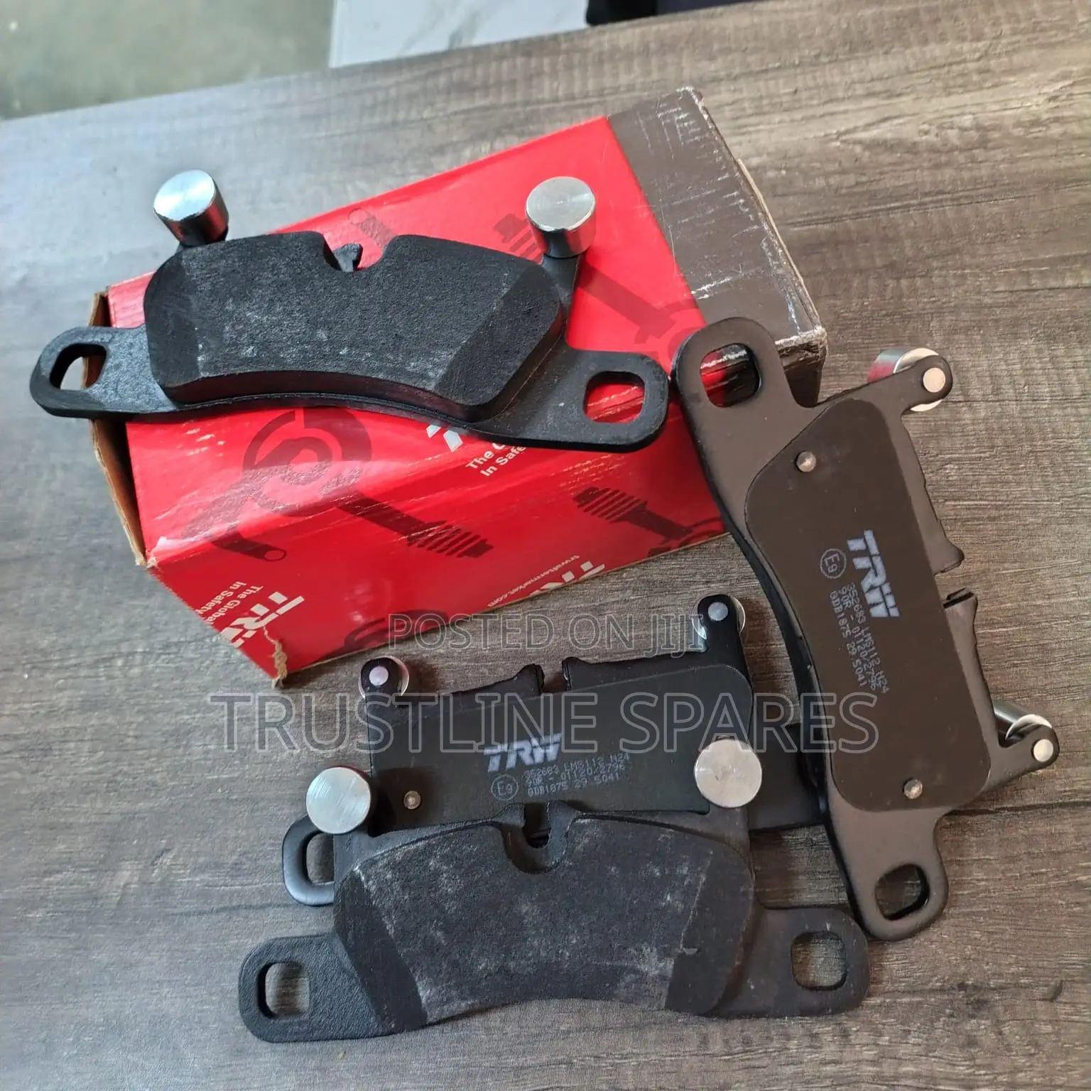 TRW Rear Brake Pads for Vw Touareg – Quiet Durable