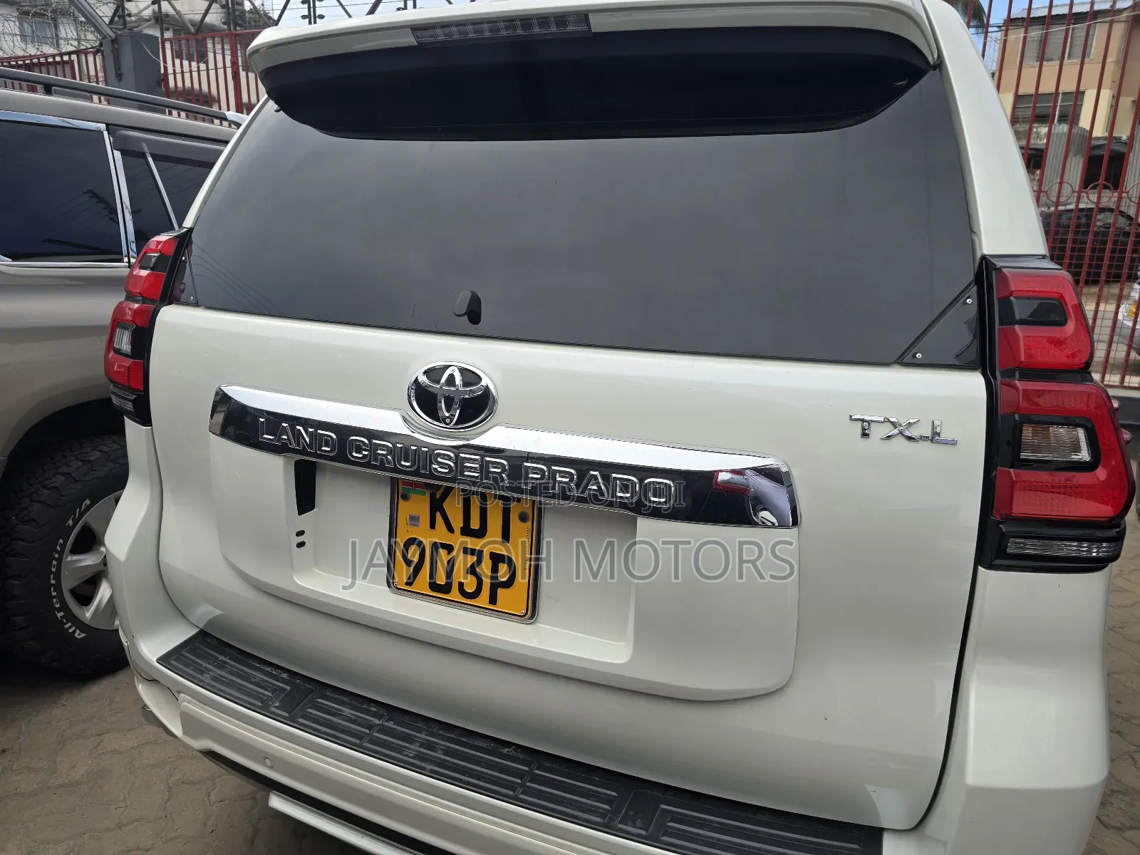 Toyota Land Cruiser Prado 2017 Pearl