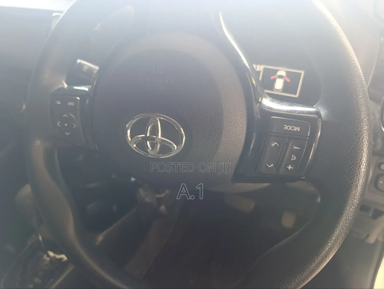 Toyota Vitz 1.0 FWD 5dr 2018 Silver