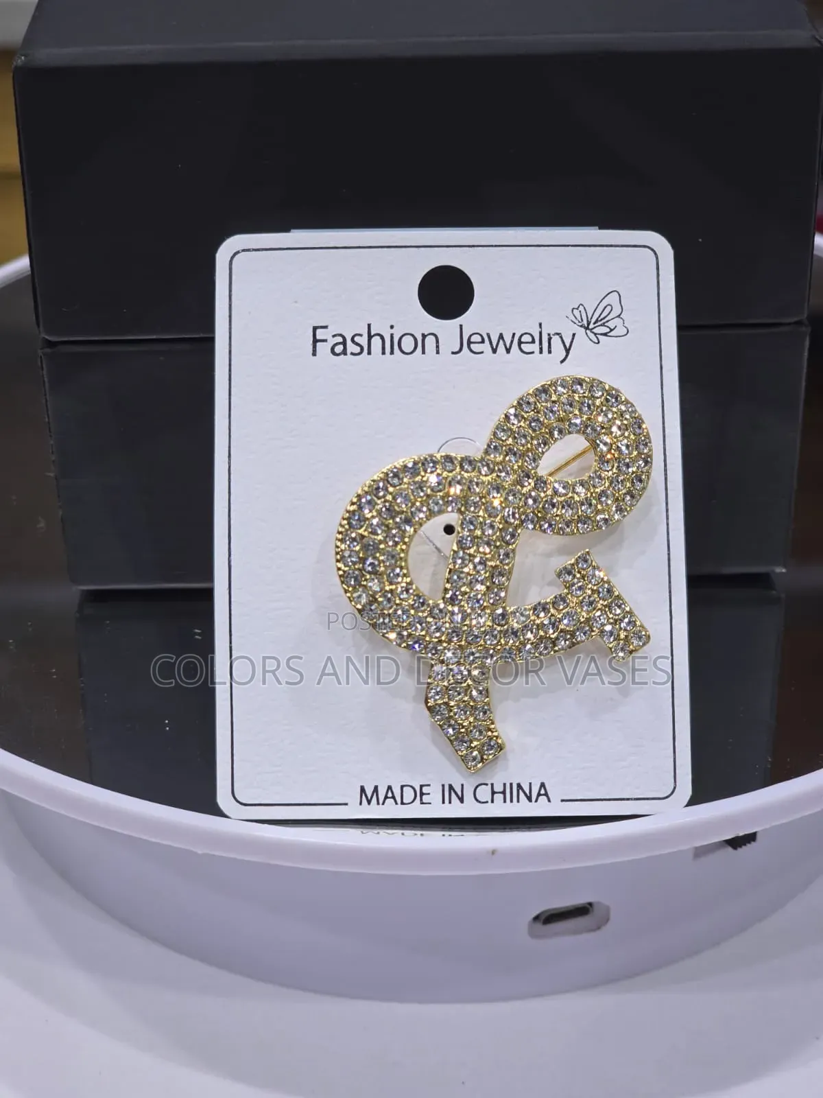 Unique Gold Outfit Accessory Brooches