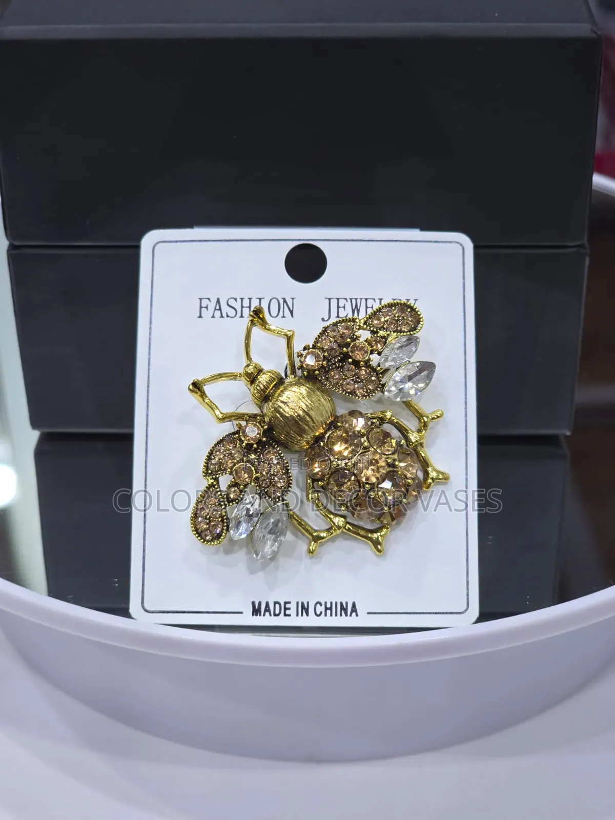 Unique Gold Outfit Accessory Brooches