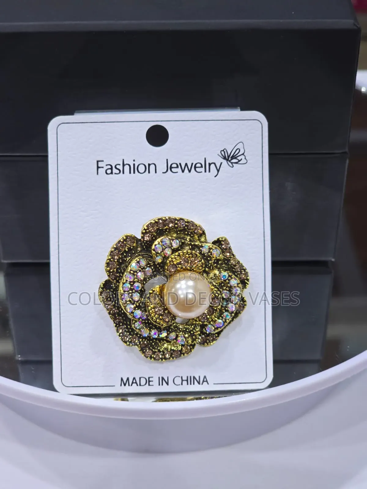 Royal Glow Statement Brooch