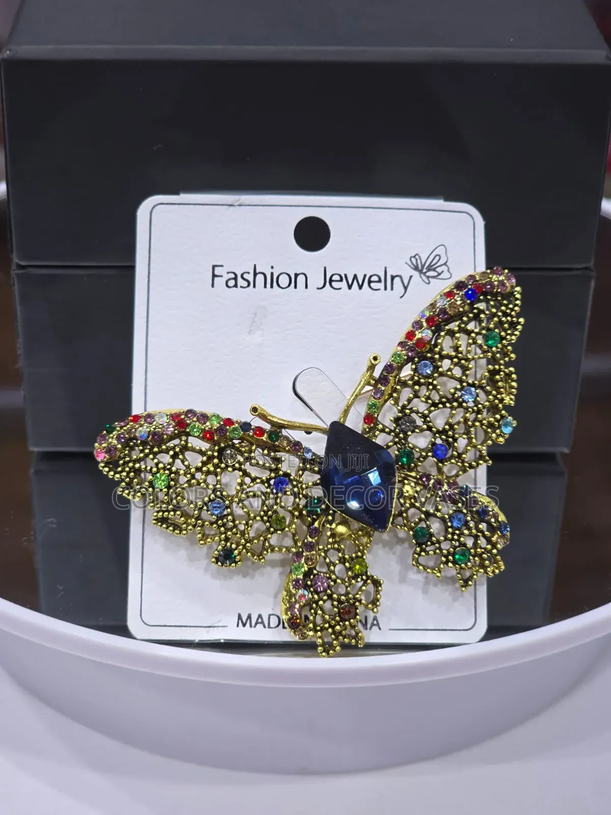 Signature Sparkle Brooch