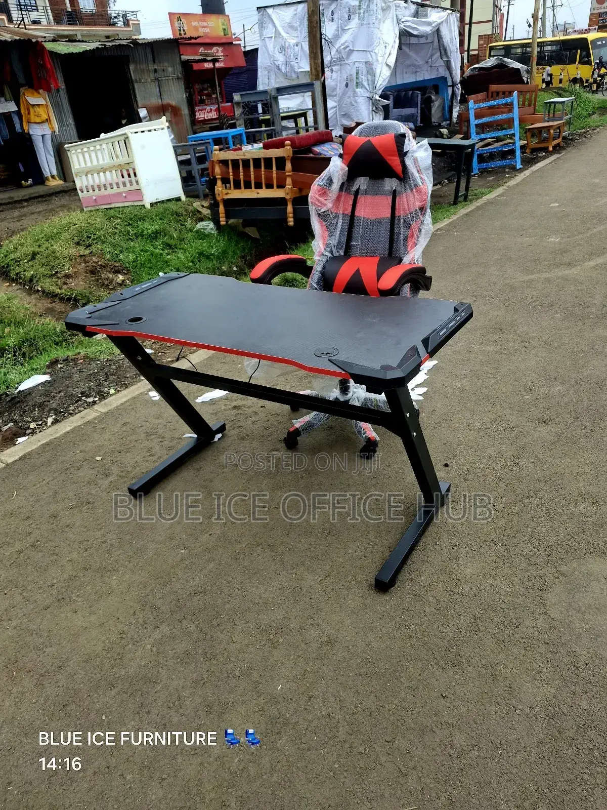 Office Gaming Chair With Gaming Table