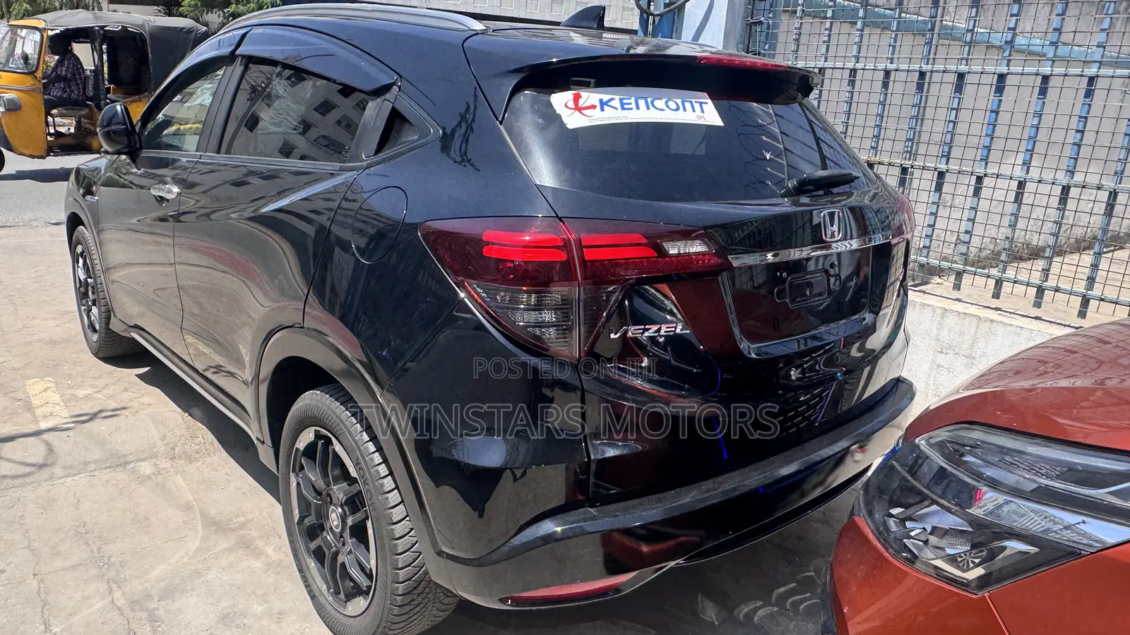 Honda Vezel 1.5 Hybrid 2WD 2019 Black