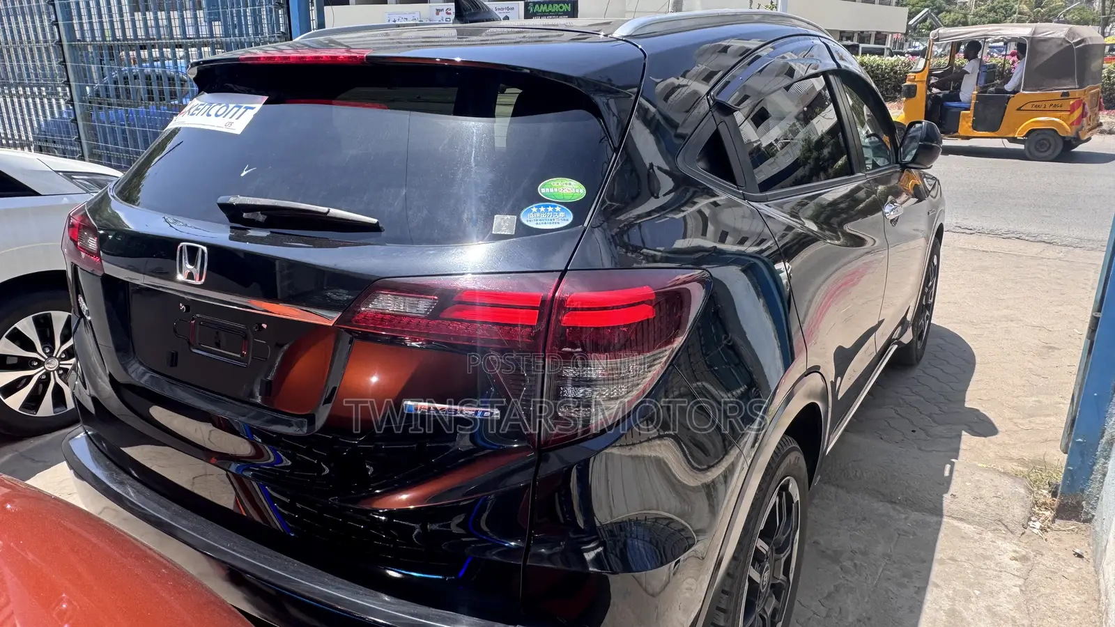 Honda Vezel 1.5 Hybrid 2WD 2019 Black