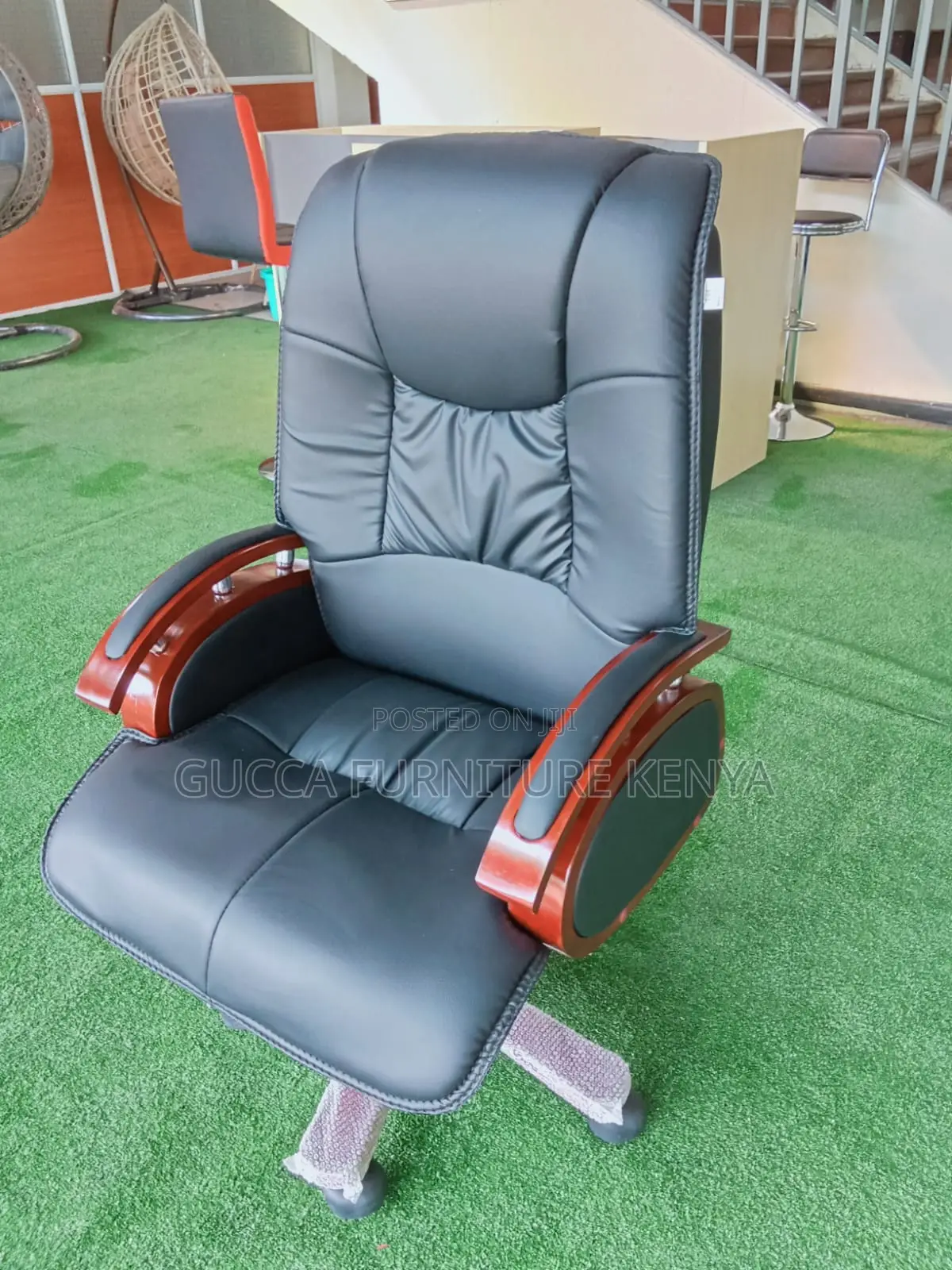 Executive Director's Reclining Office Desk Seat