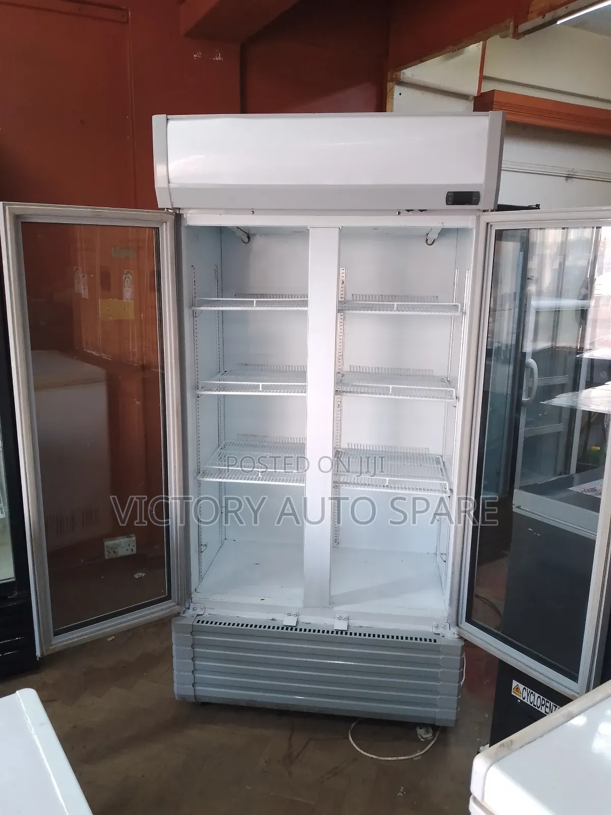 Ramtons Display Fridge (Super Clean)