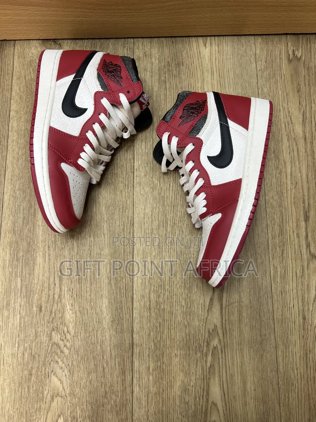 Nike Air Jordan 1 Retro High Og "Chicago" Sneakers