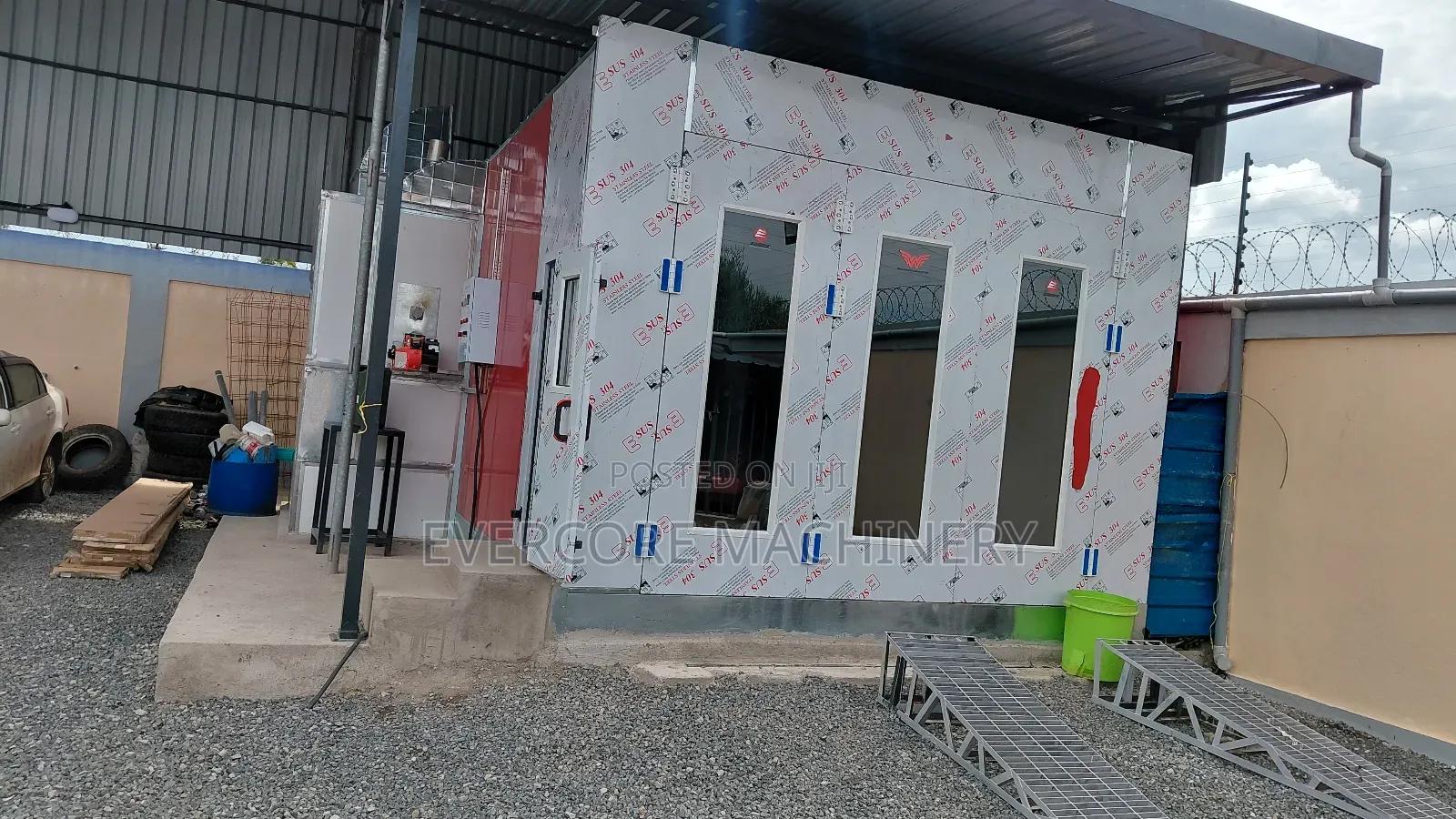 Industrial Spray Booth Machine for Autoworks and Paintwork