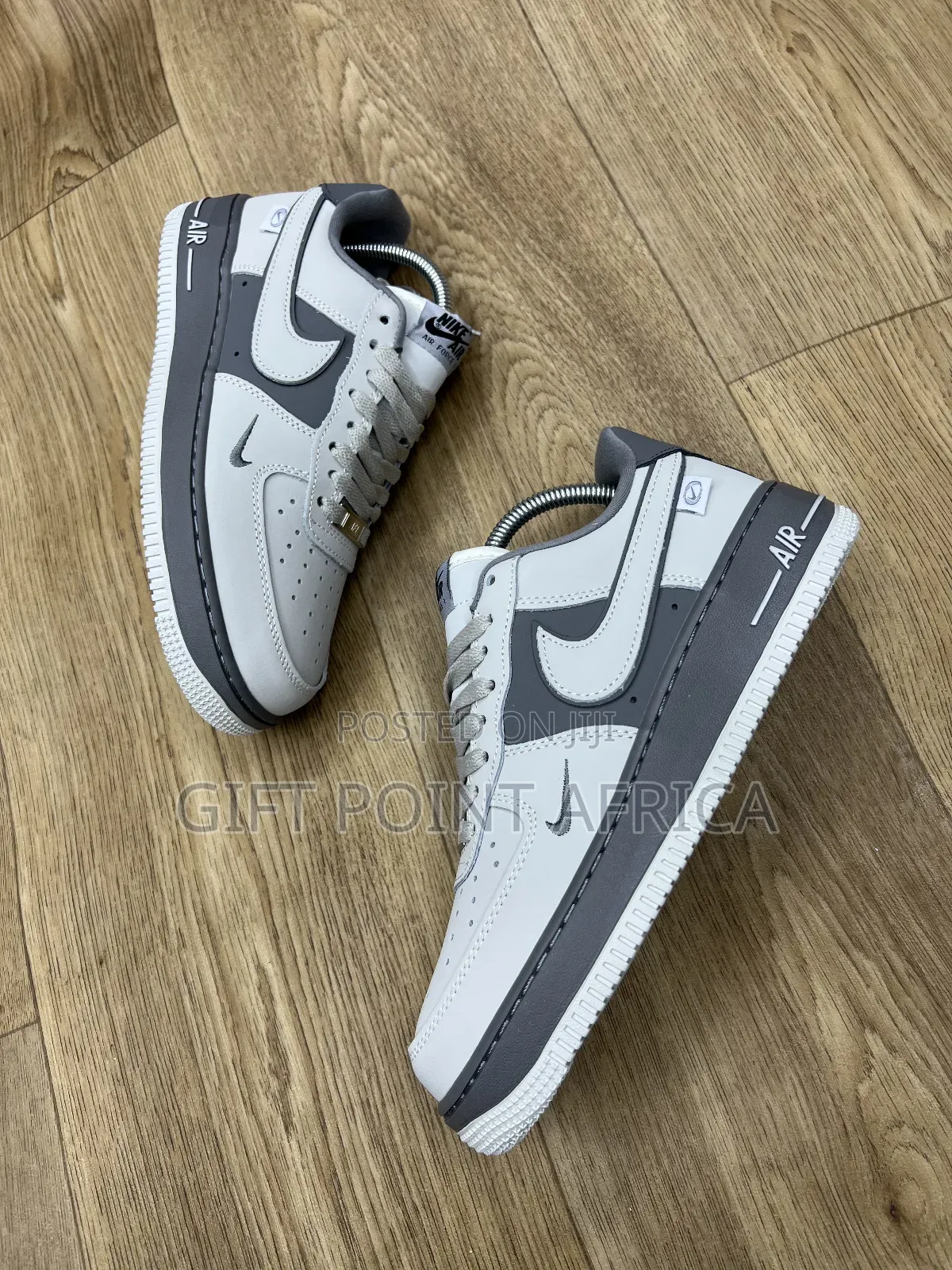 Nike Air Force 1 Low Sneakers