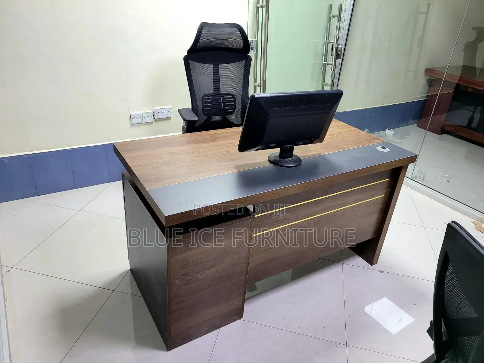 Best Office Executive Desk With Chair H