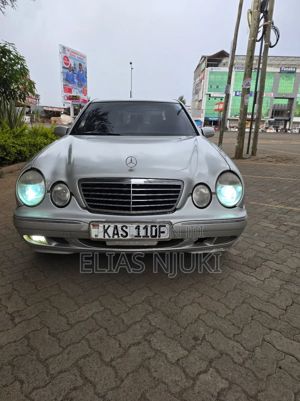 Mercedes-Benz E200 1998 Silver