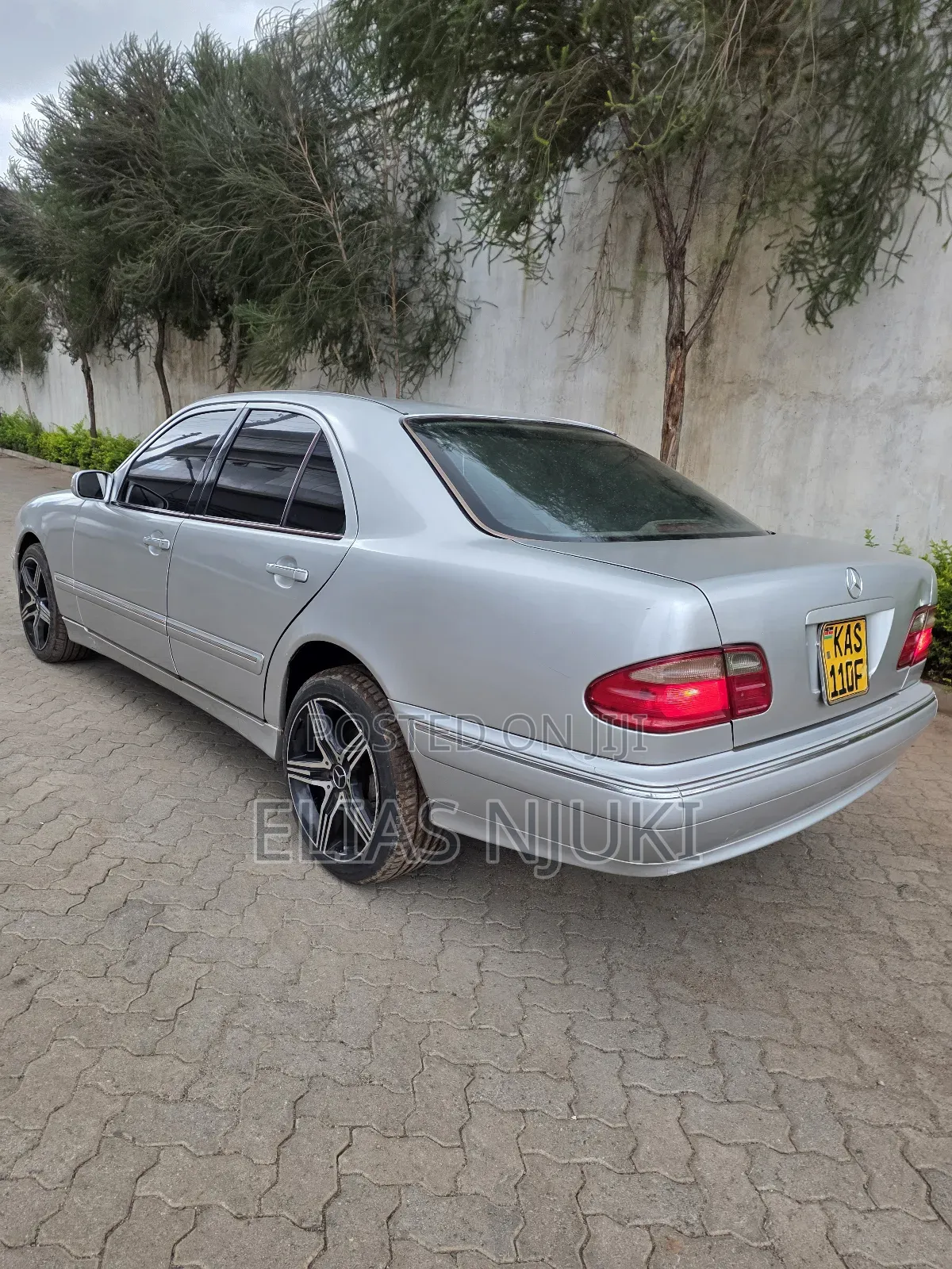 Mercedes-Benz E200 1998 Silver
