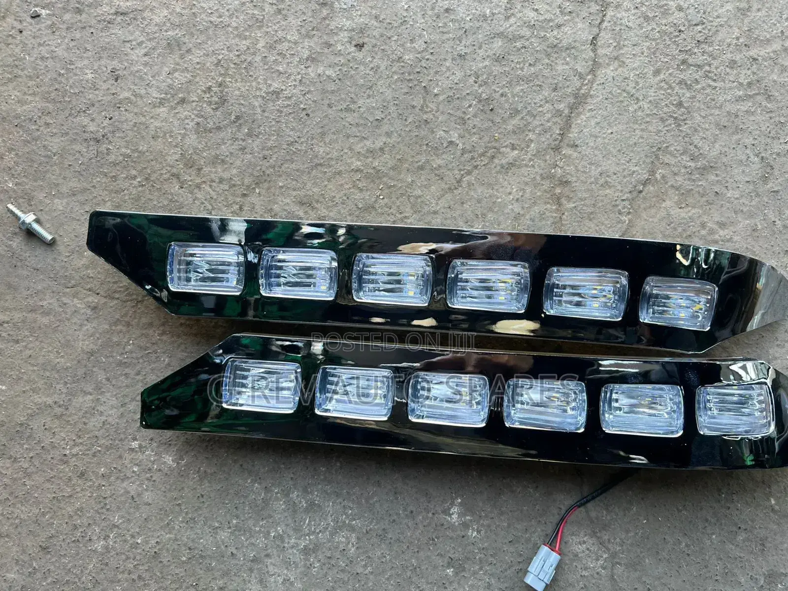 Lc 200/ Prado J150  Bumper  Lights