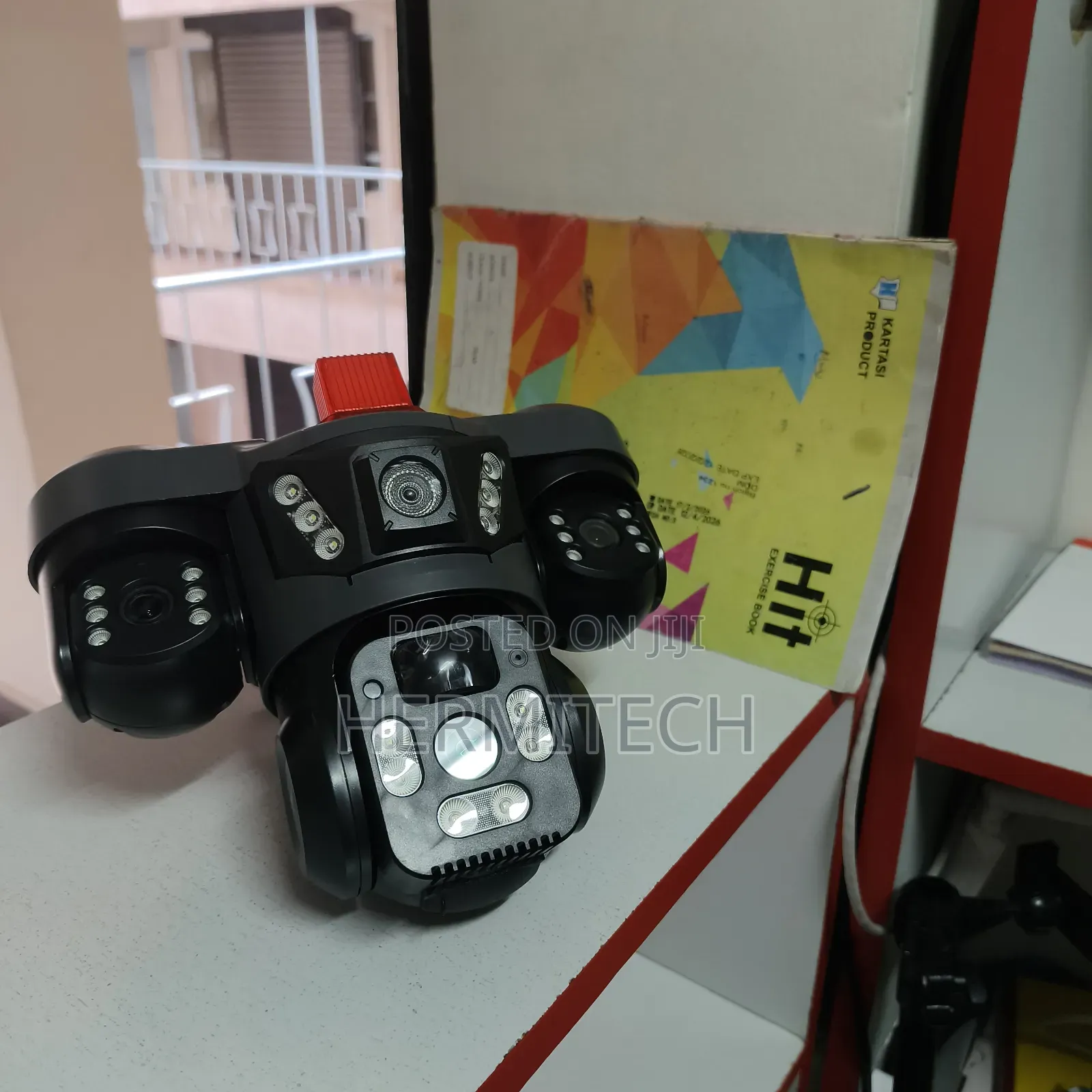 New Model CCTV Camera With Alarm Siren Solar Powered 3lens Camera