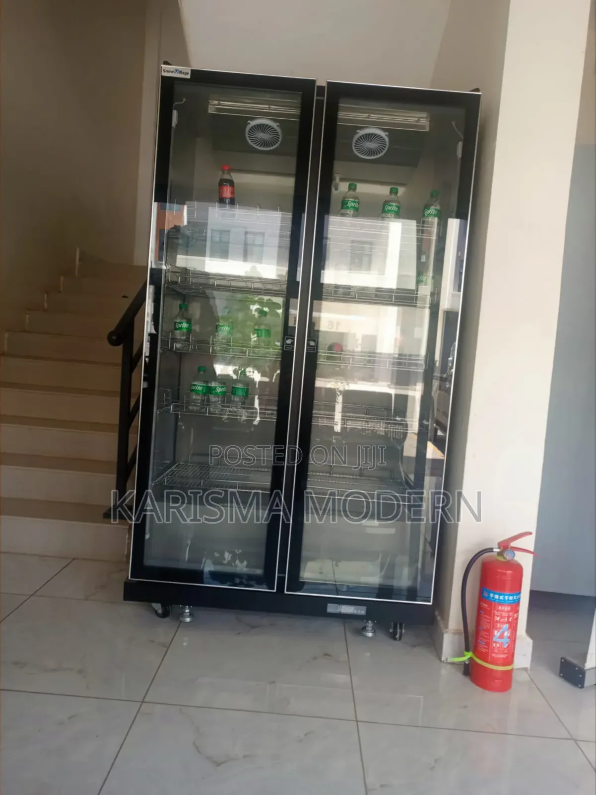 Showcase Chiller With Glass Doors