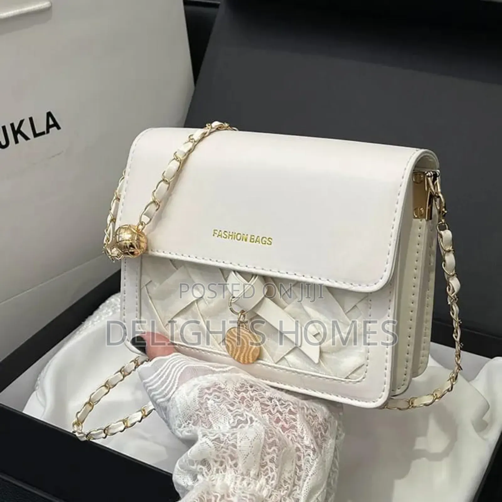Elegant Solid Color Sling Bag_re