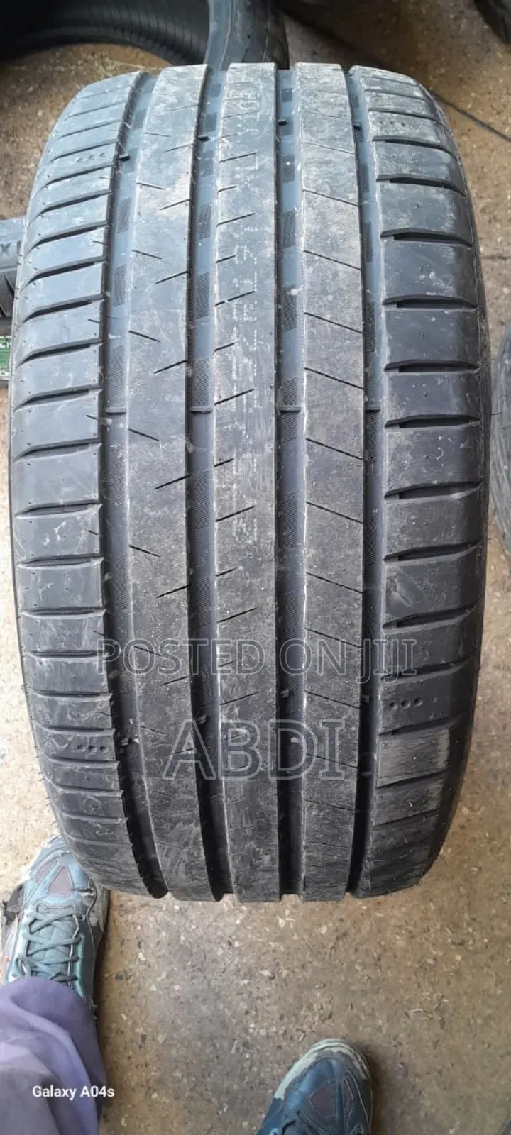 275/35r19 Dovroad