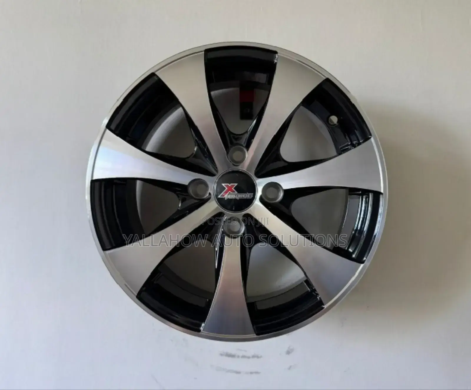 15-Inch Stylish Alloy Rims | Modern Durable Car Wheels