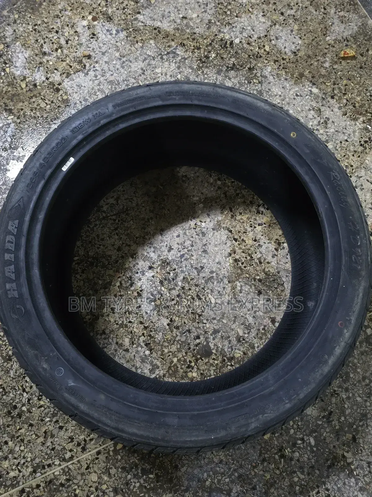 265 /40 R22 Haida Tyres.
