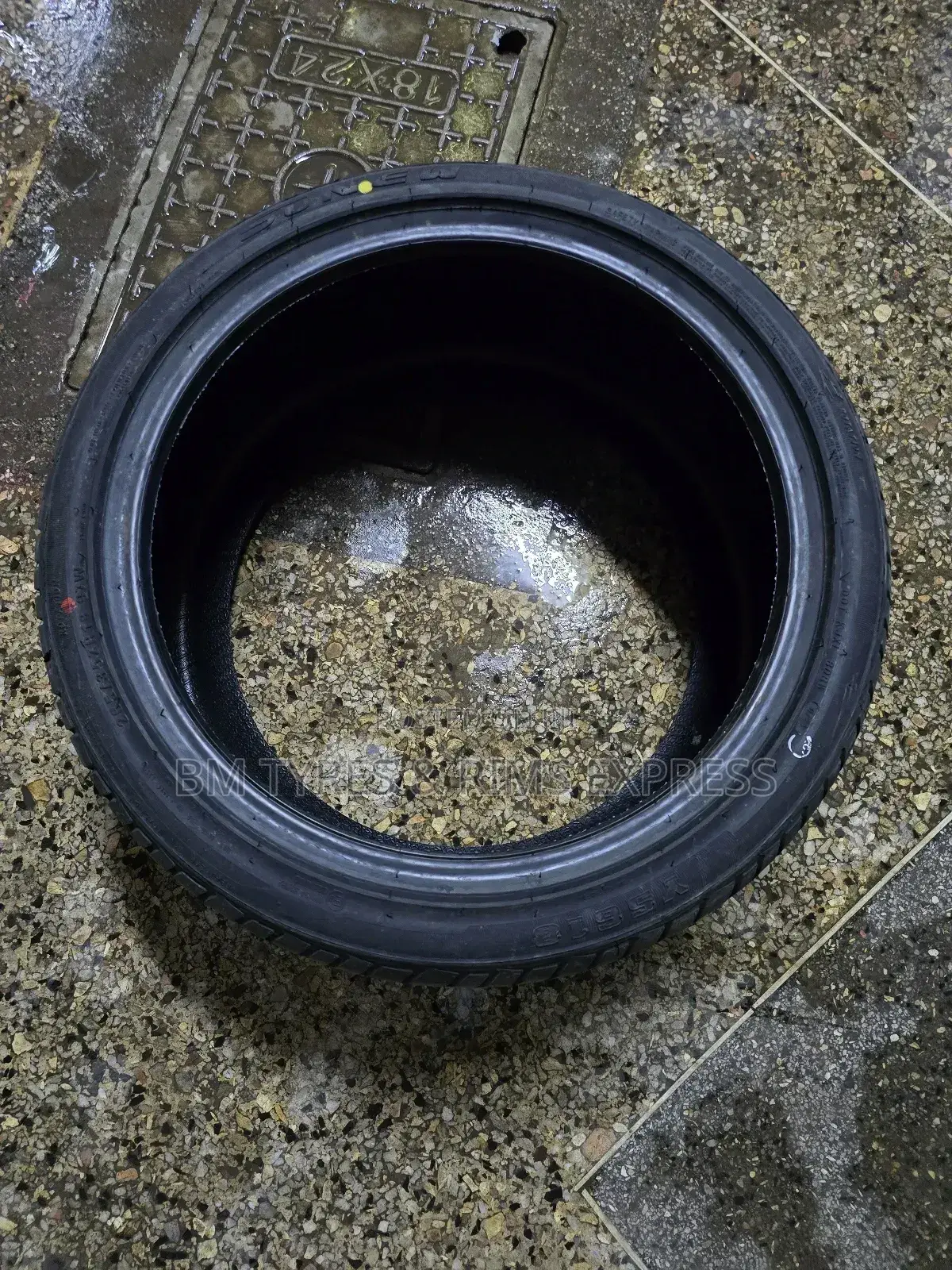 265 /35 R18 Sunew Tyres.