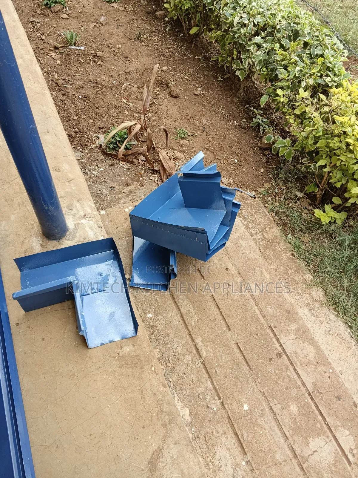 Gutters Corner Per Piece