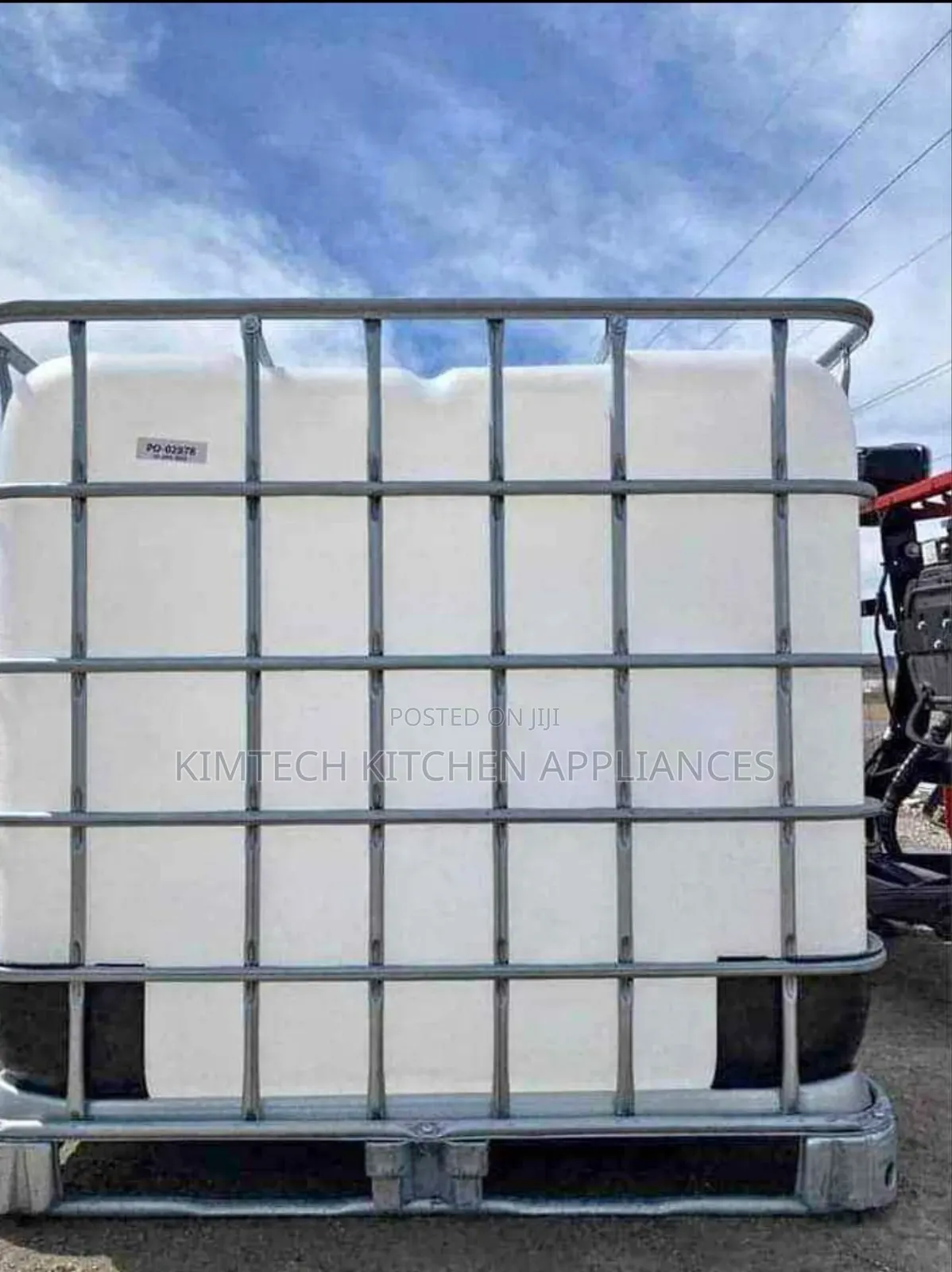 Storage Tank With Cage