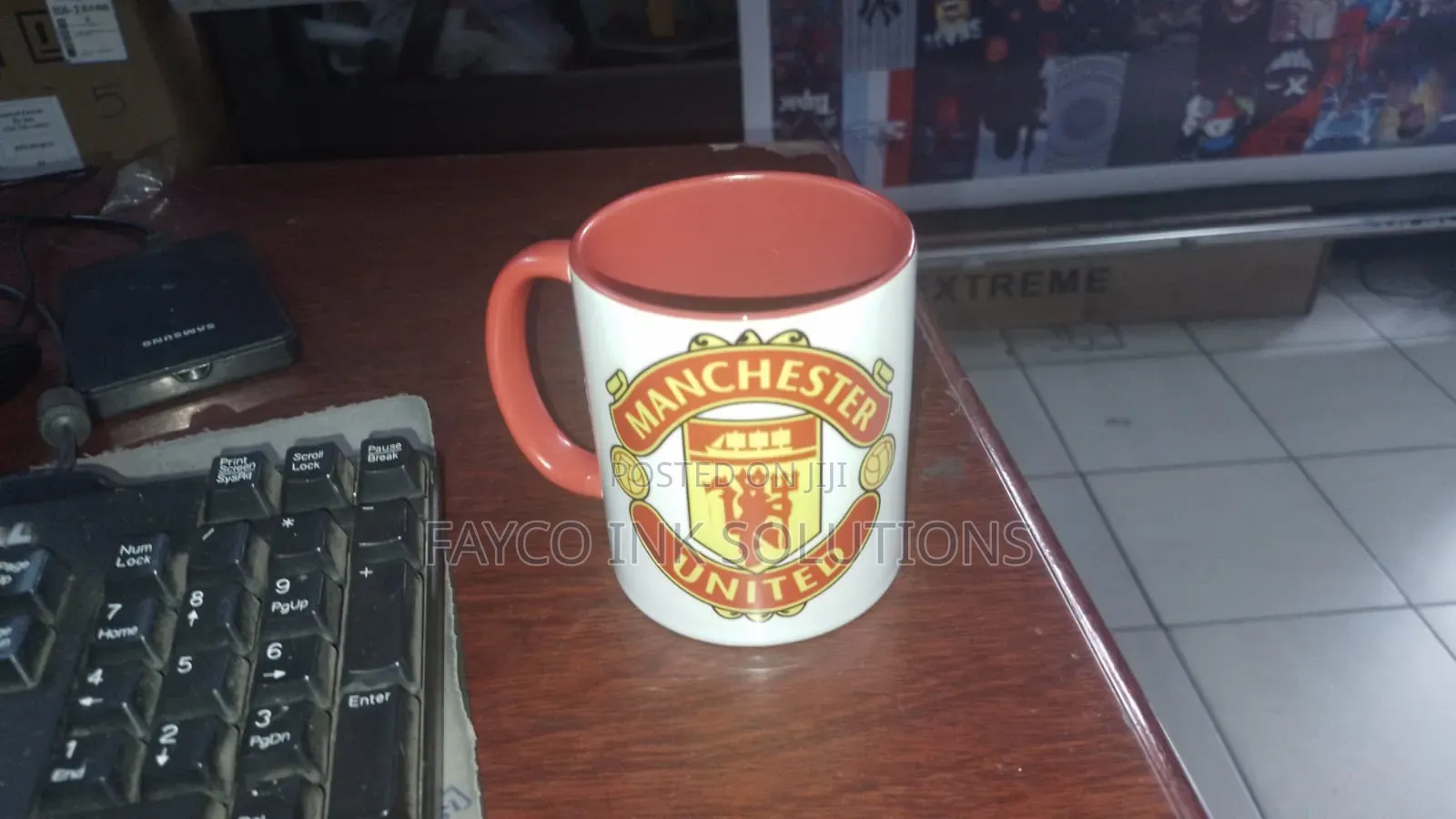  Branded Two-Tone Mugs — Sip in Style, Brand Everywhere