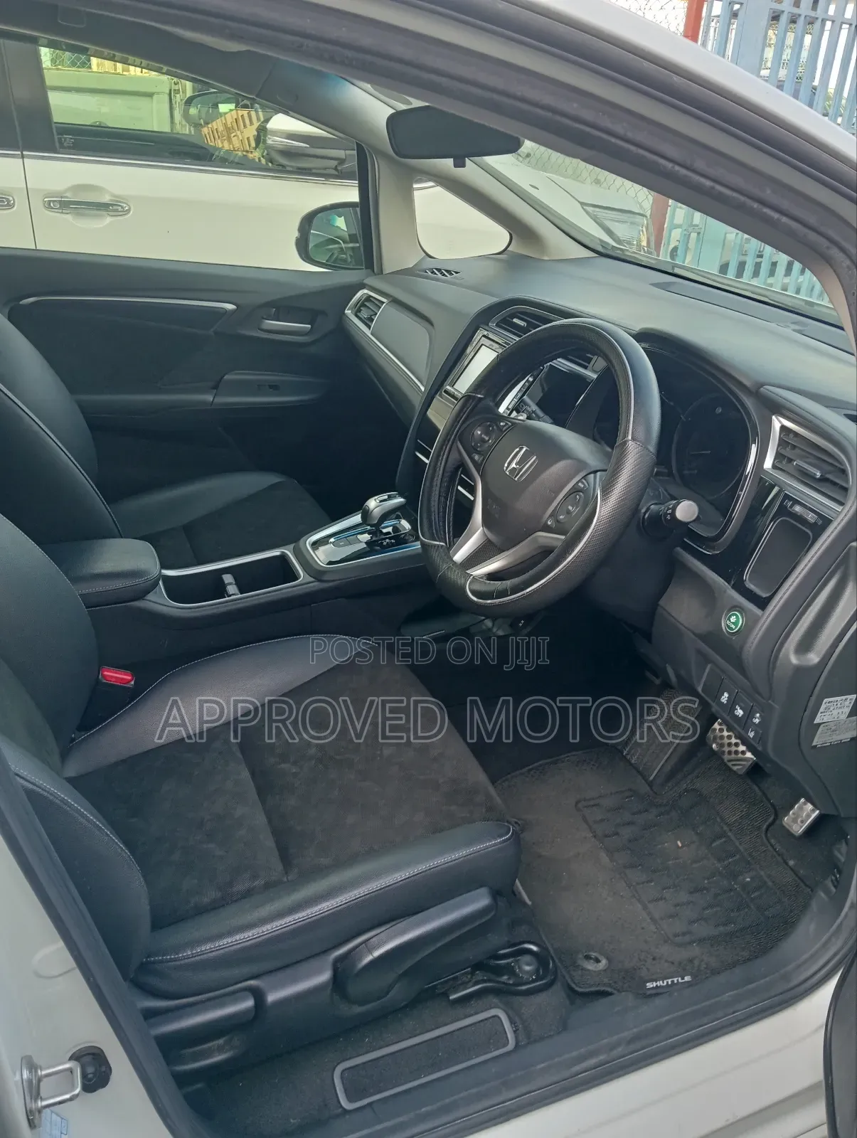 Honda Fit Shuttle 2019 White
