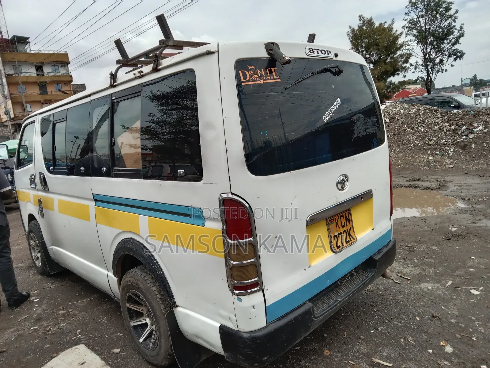 Toyota HiAce 2014 White