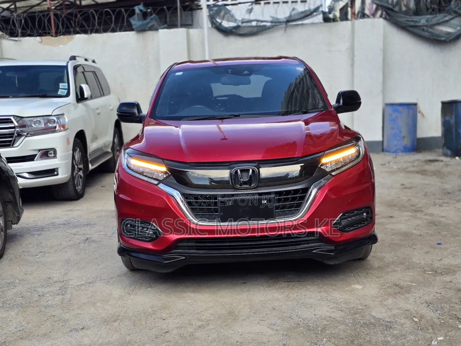 Honda Vezel 1.5 Hybrid 2WD 2020 Red