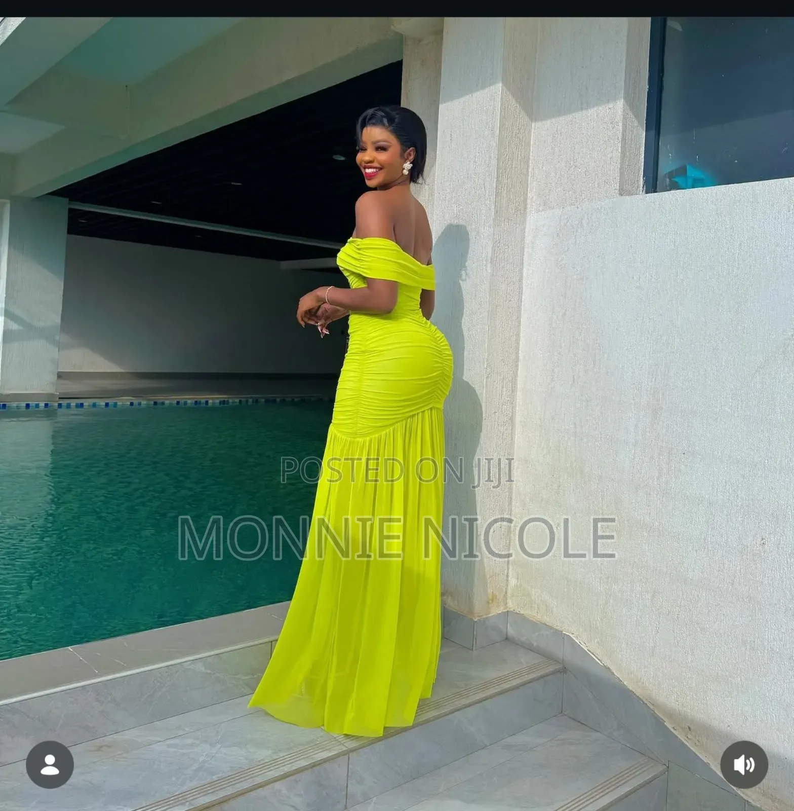 Beautiful Luminous Green Dinner Dress/Evening Dress/Birthday Dress