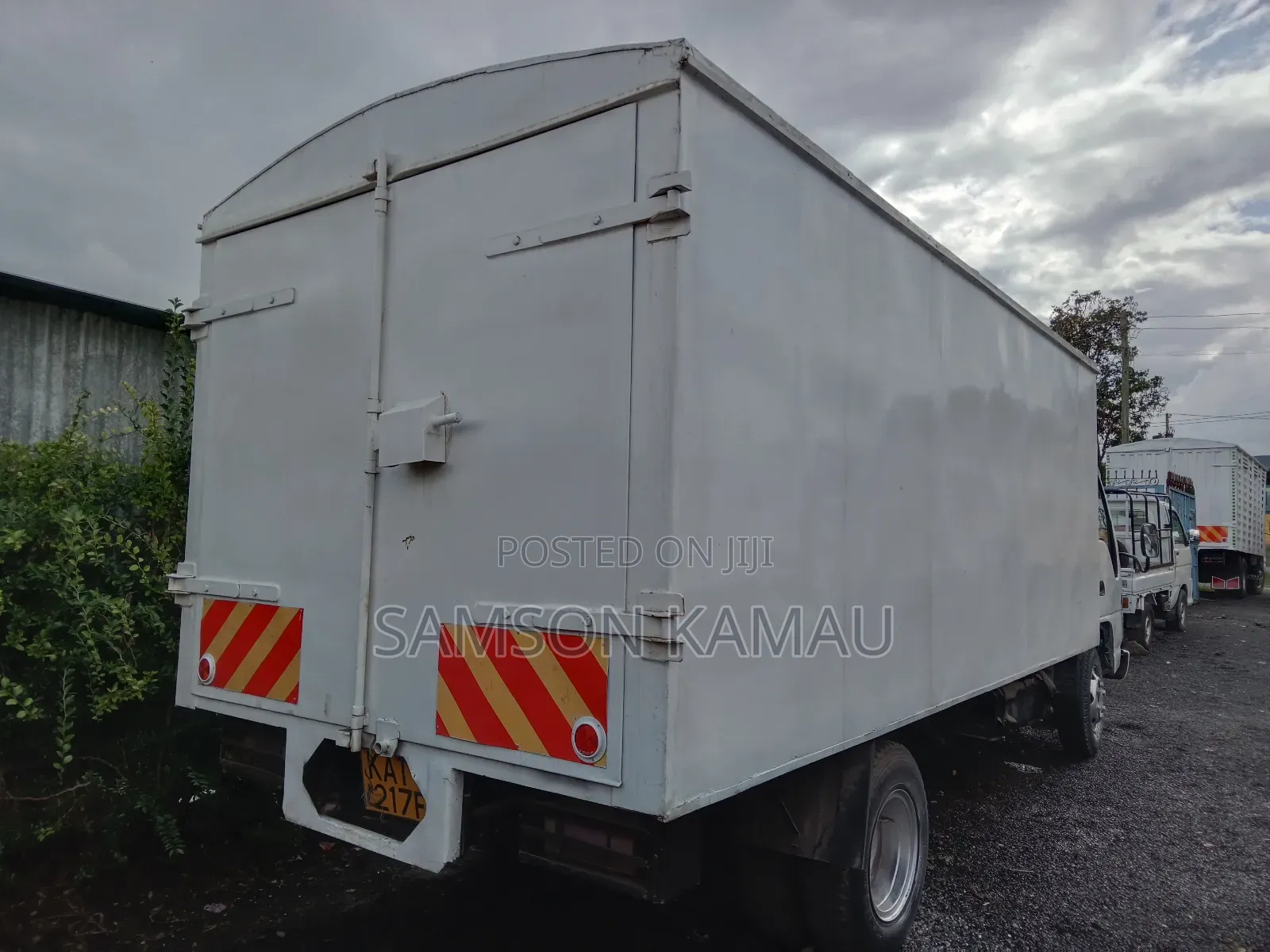 Isuzu NPR Canter