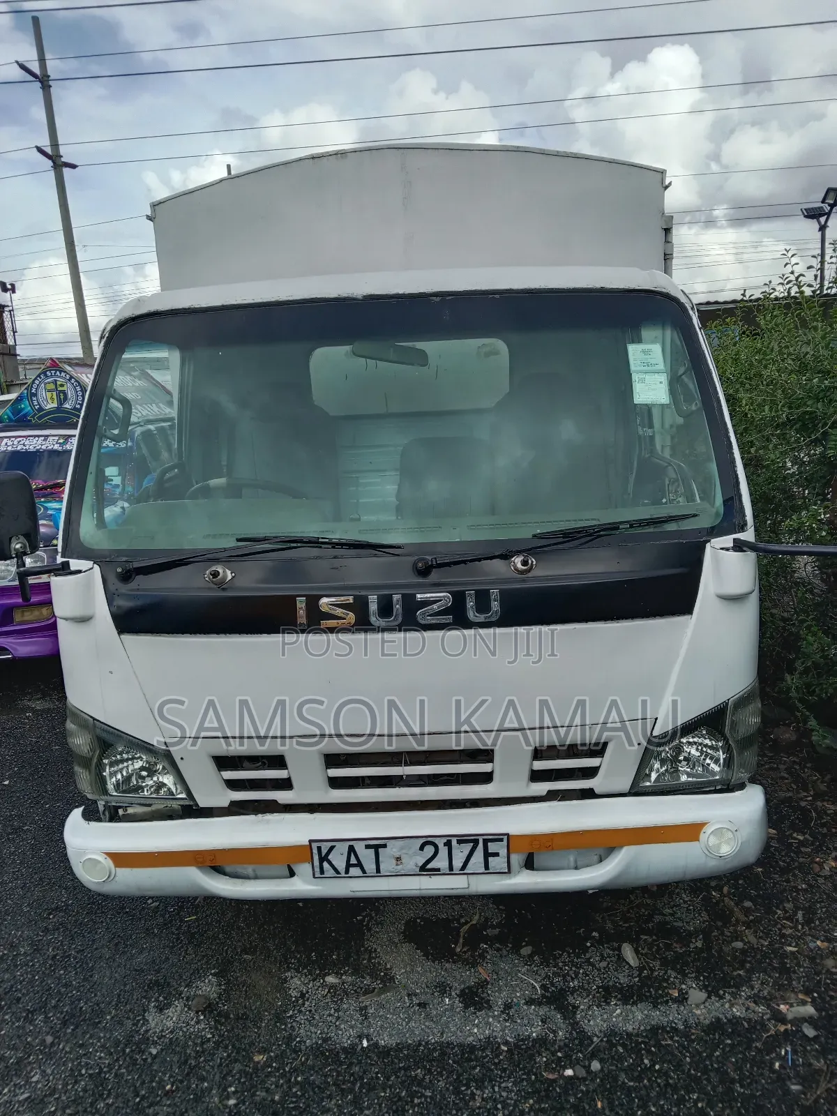 Isuzu NPR Canter