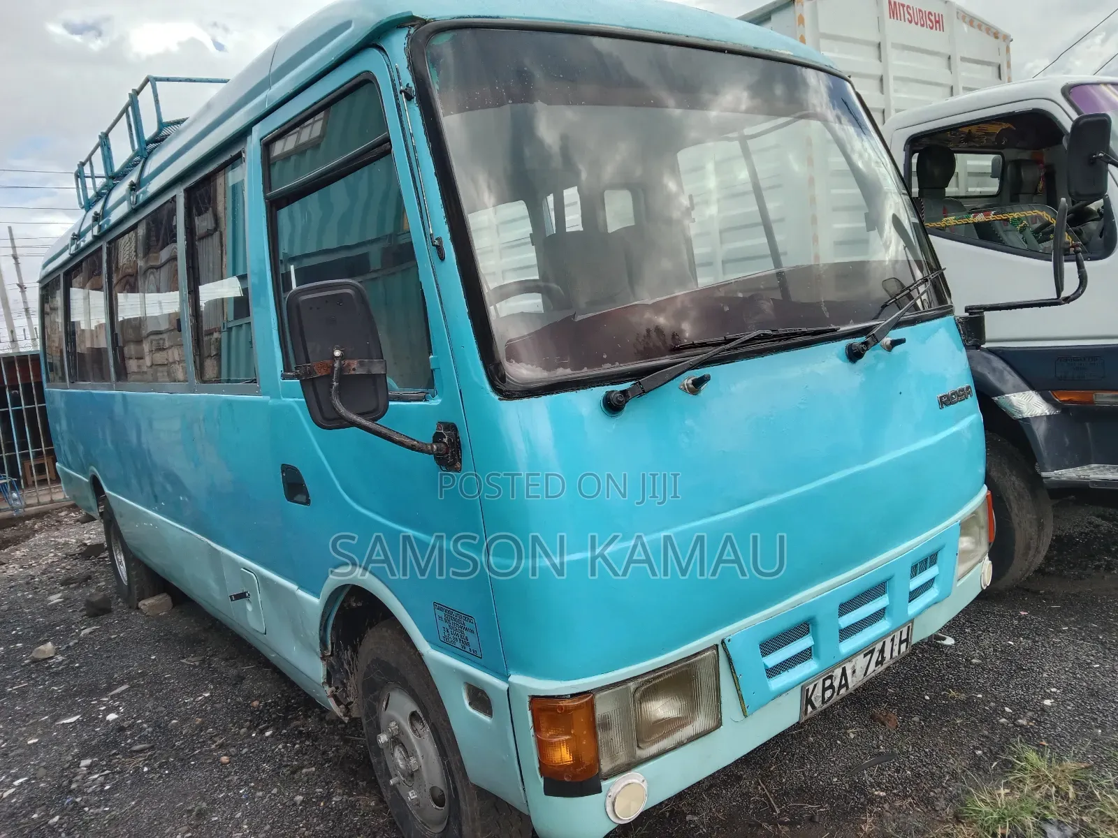 Mitsubishi Fuso Rosa 2004 Blue
