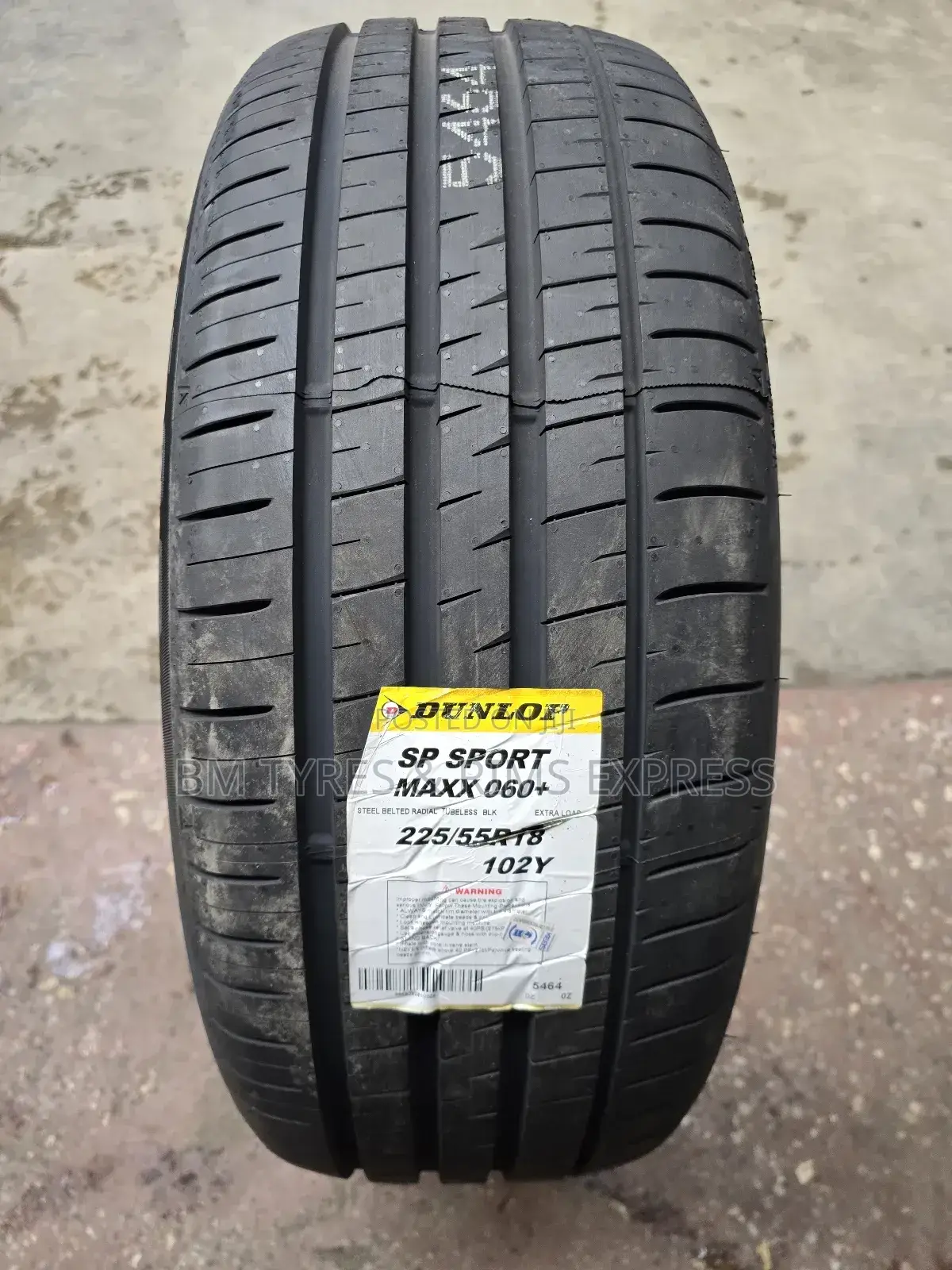 225 /55 R18 Dunlop Tyres (Sp Sport) Japan.
