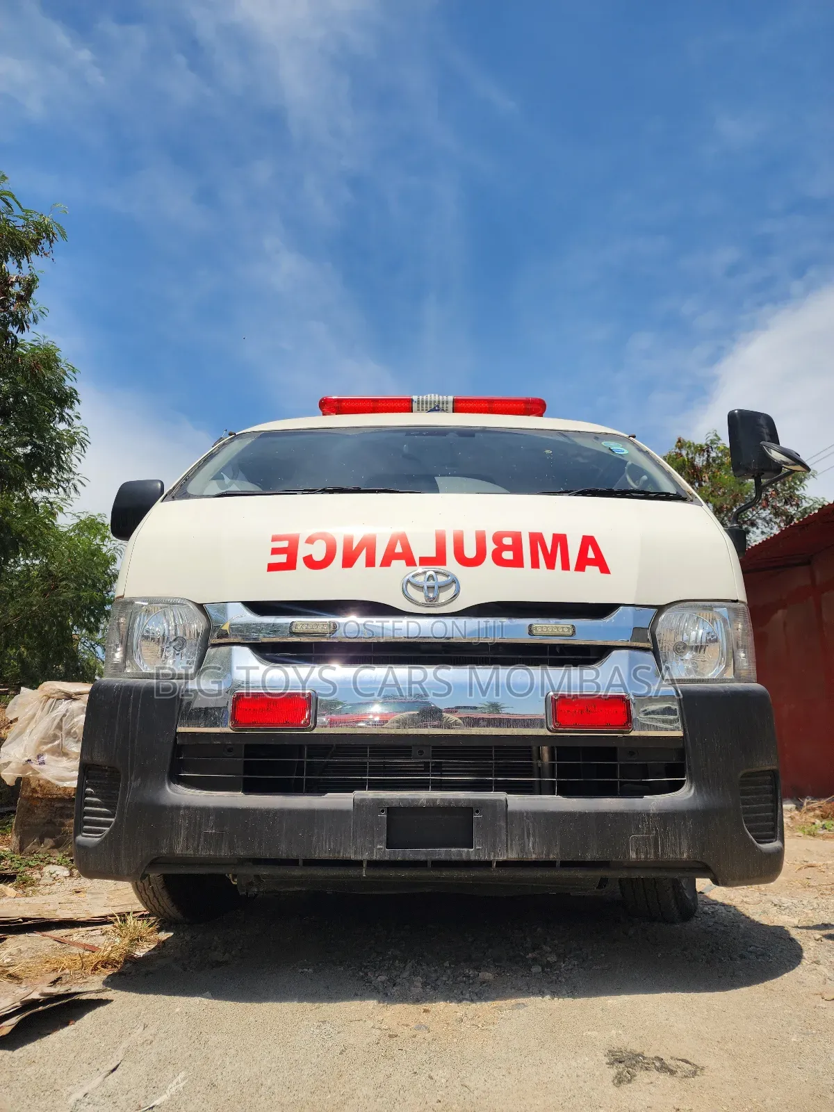 Toyota HiAce 2018 White