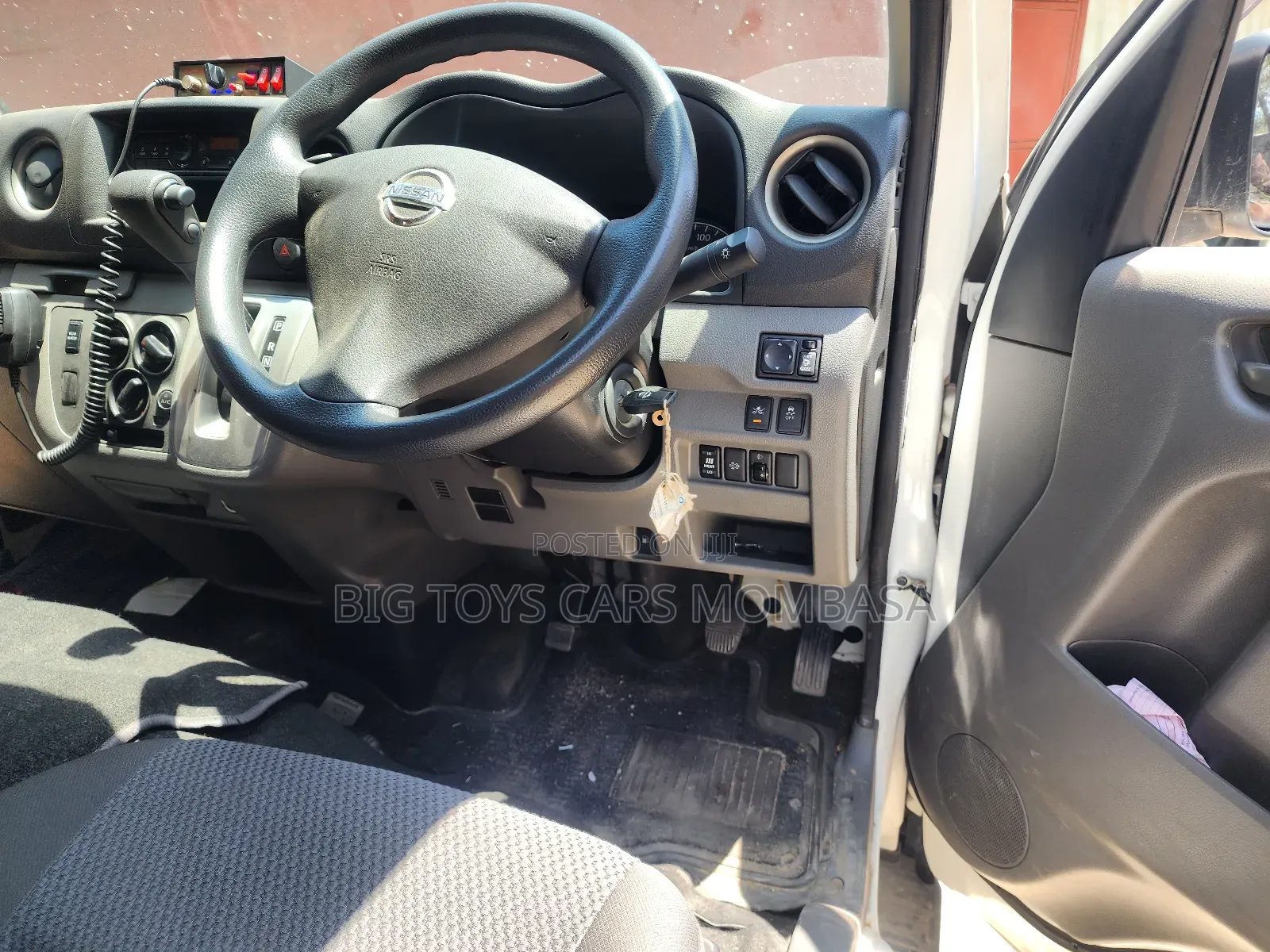 Nissan Caravan (Urvan) 2018 White