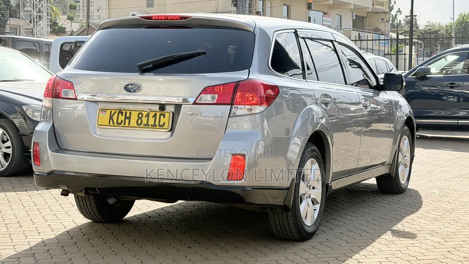 Subaru Outback 2.5i 2011 Silver