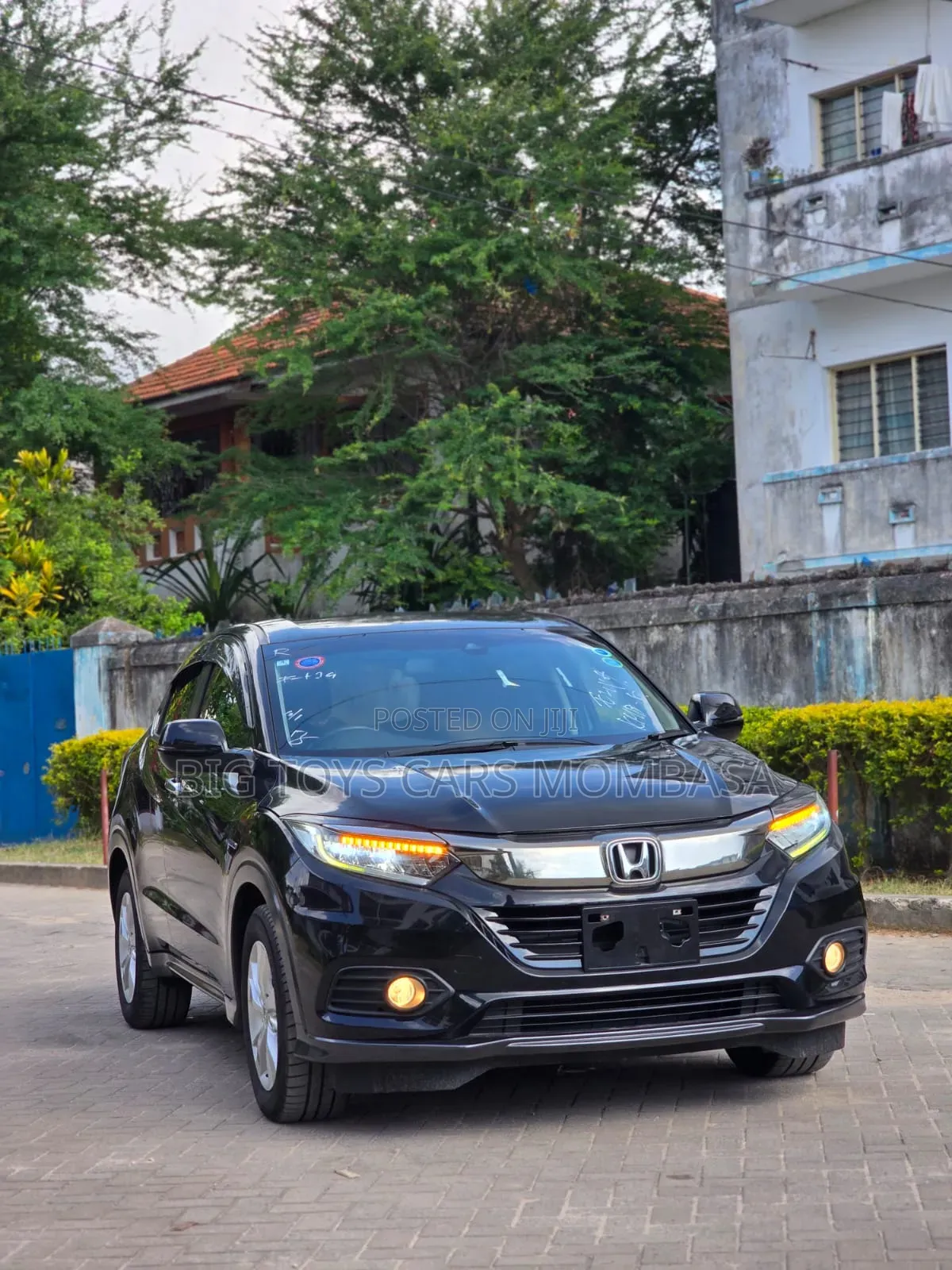 Honda Vezel 1.5 Hybrid 2WD 2018 Black