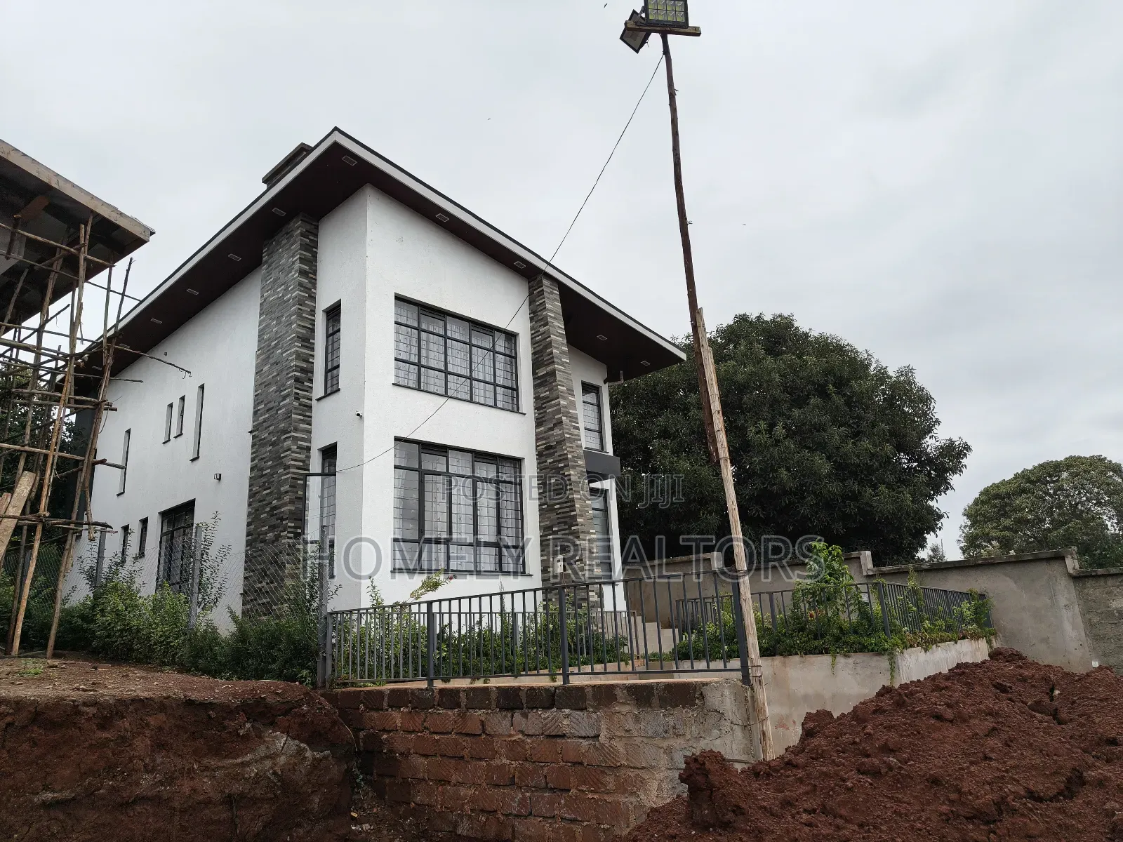 4bdrm Maisonette in Kikuyu Muhuri Road, Thogoto for sale