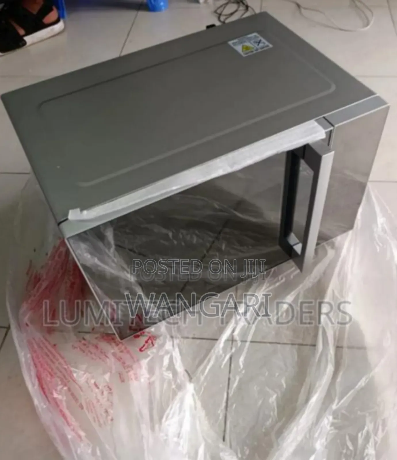 Home Use. Mew Hisense 25l Digitla Microwave