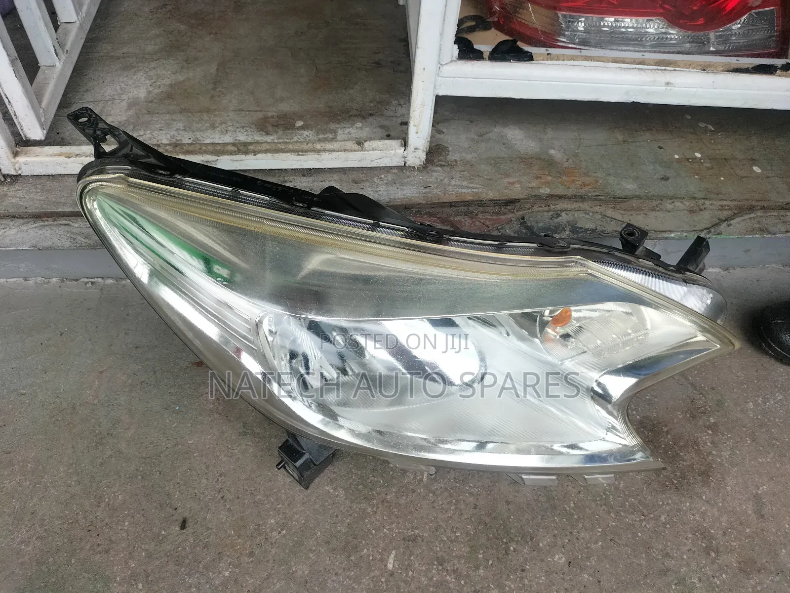 Nissan Note 2012 Headlight