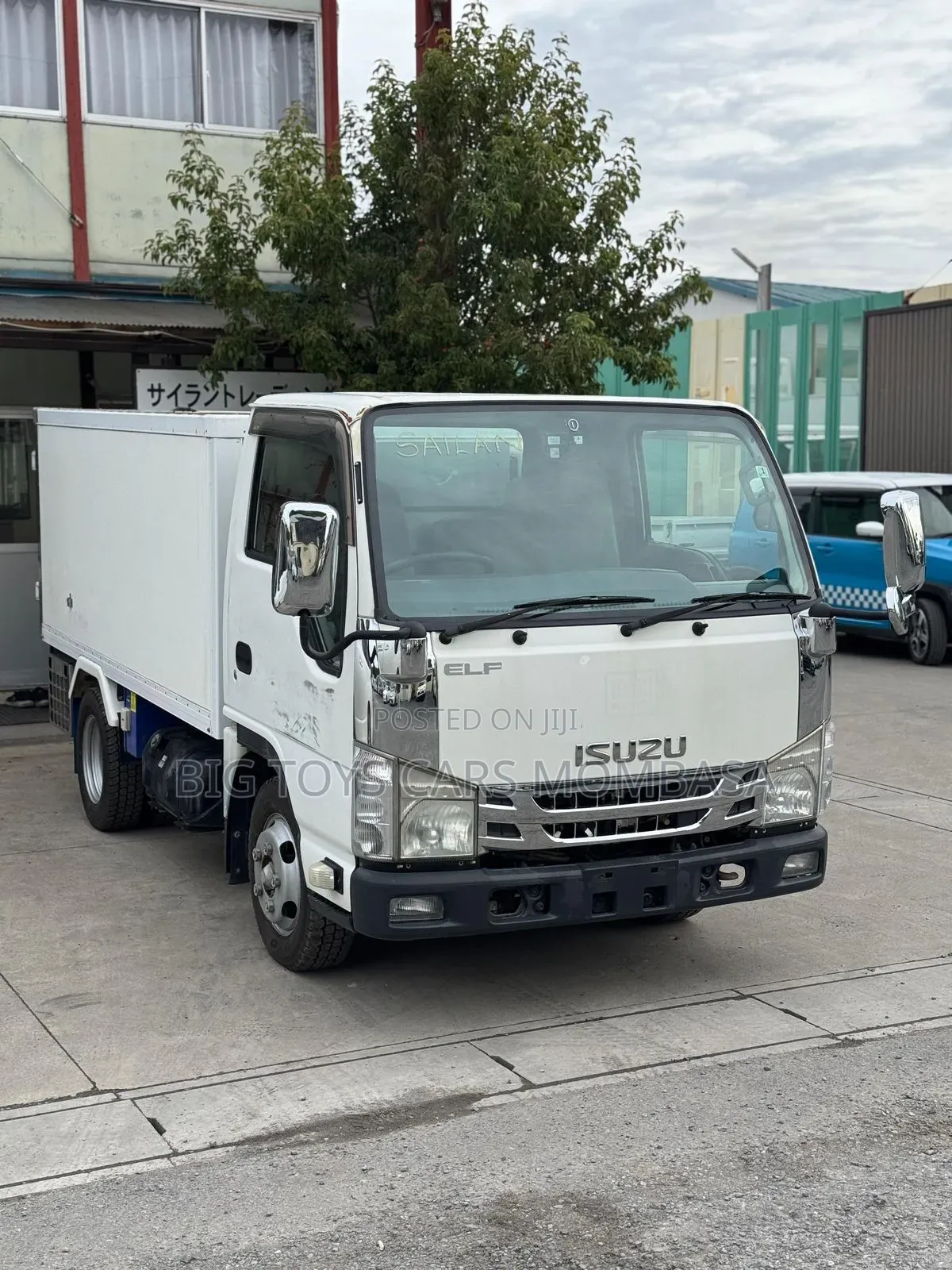 Isuzu Elf NKR Refrigerator Body